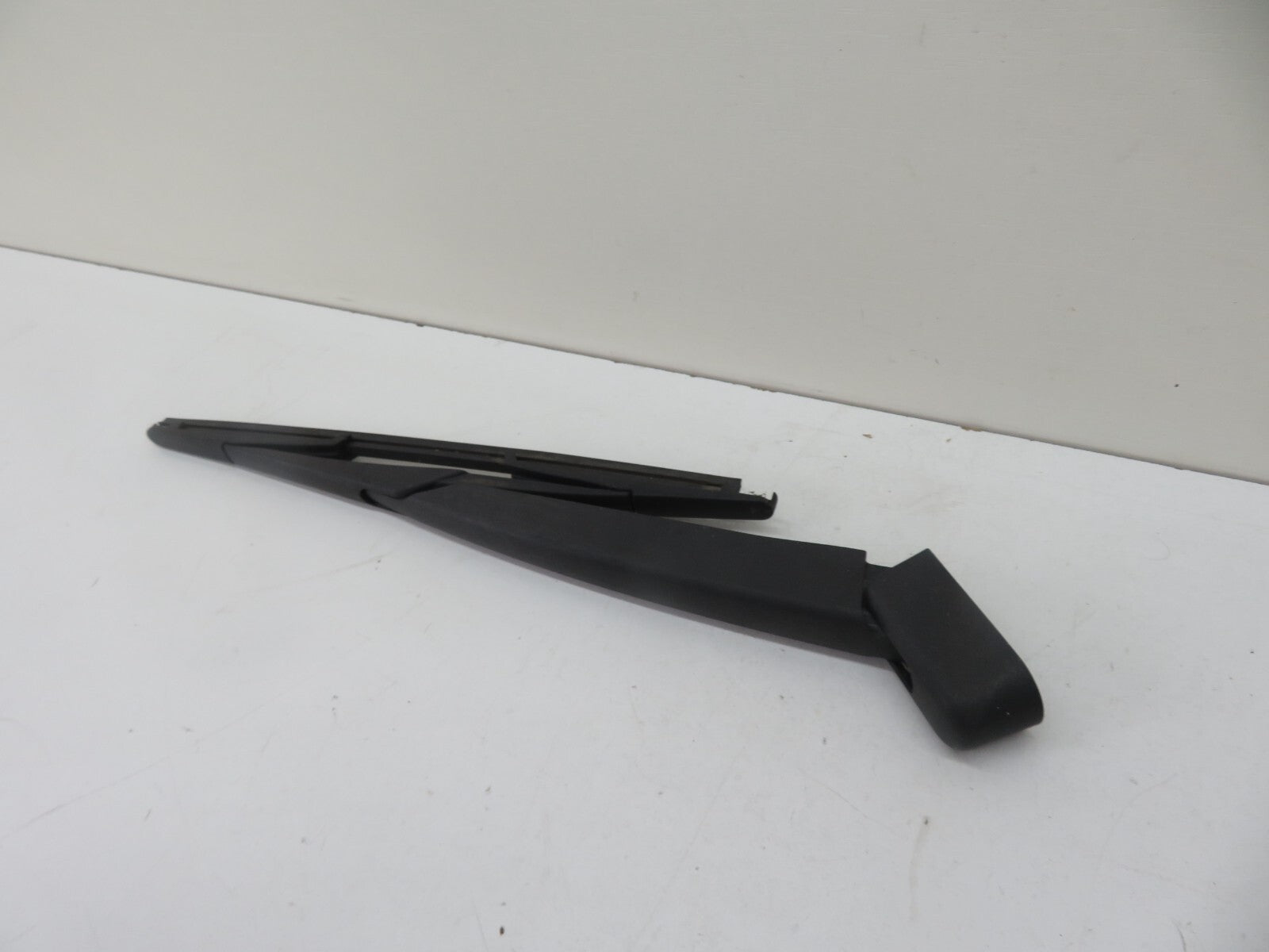 VAUXHALL ASTRA MK5 REAR WIPER ARM 2004-2010 1049-7