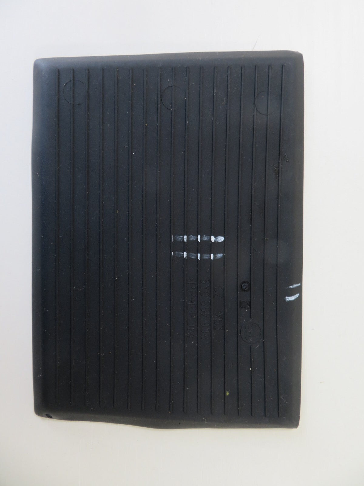 SKODA FABIA MK1 STORAGE DIN RUBBER INSERT 6Y0857938 1999-2004 1741-11