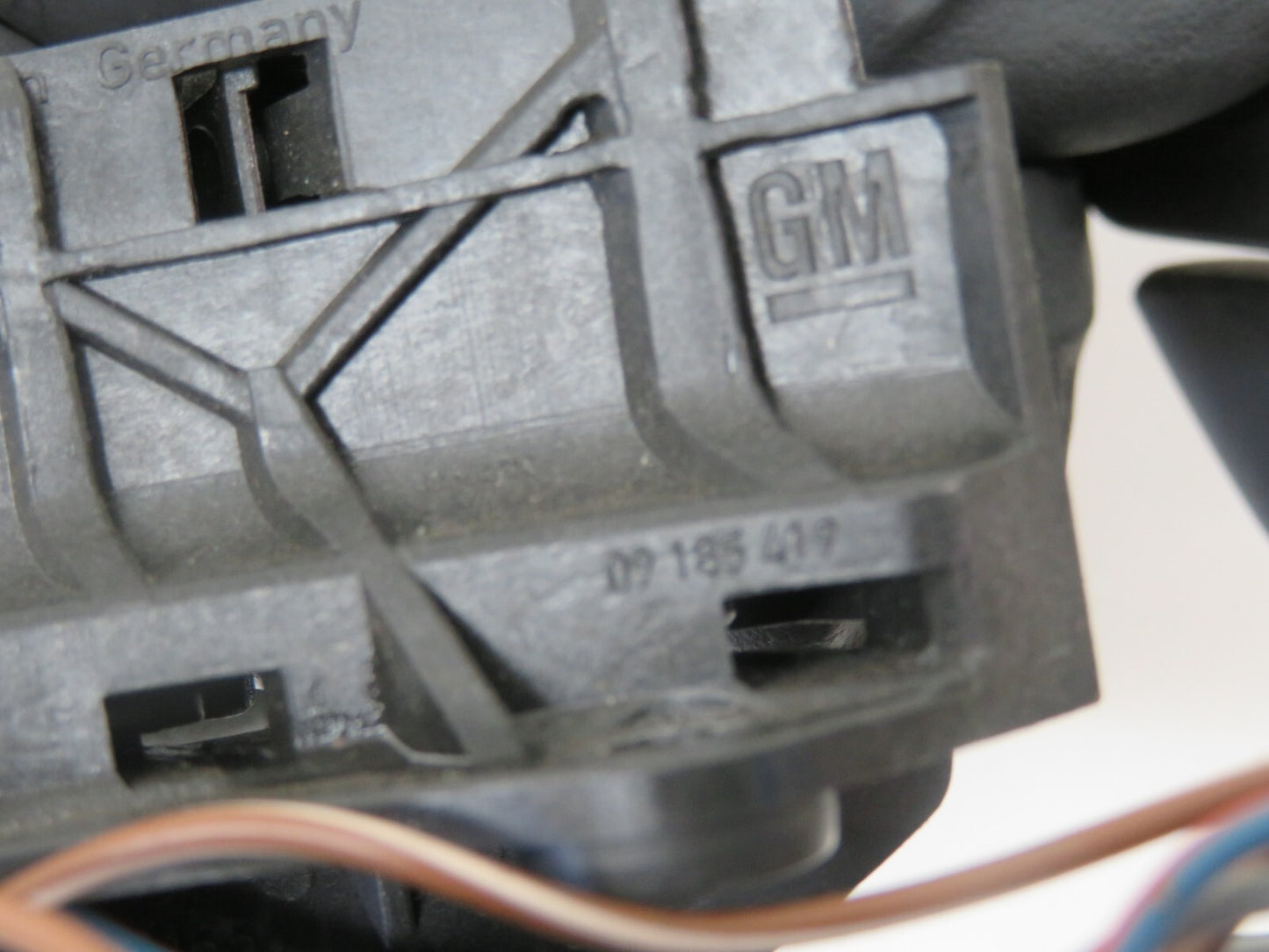 VAUXHALL TIGRA B STEERING WHEEL CONTROL SWITCHES 2004-2009 A45-3