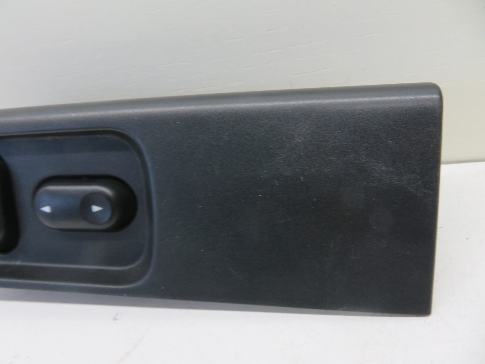 LAND ROVER FREELANDER 1 NS PASSENGER WINDOW SWITCH 2004-2006 1734-18