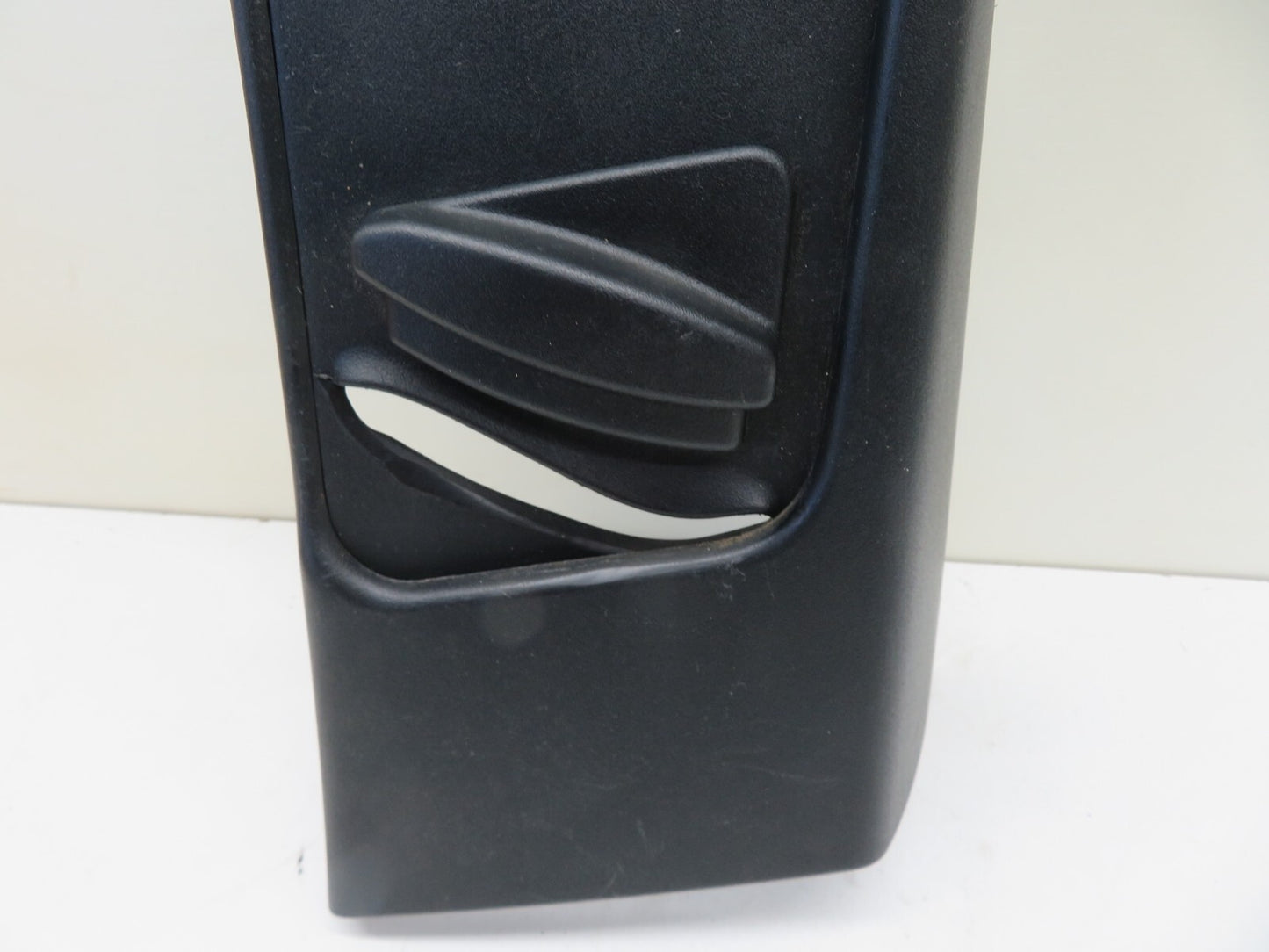 FORD FOCUS ST 225 OS DRIVER B PILLAR TRIM 4M51-B24582-A 2006-2010 1232-4