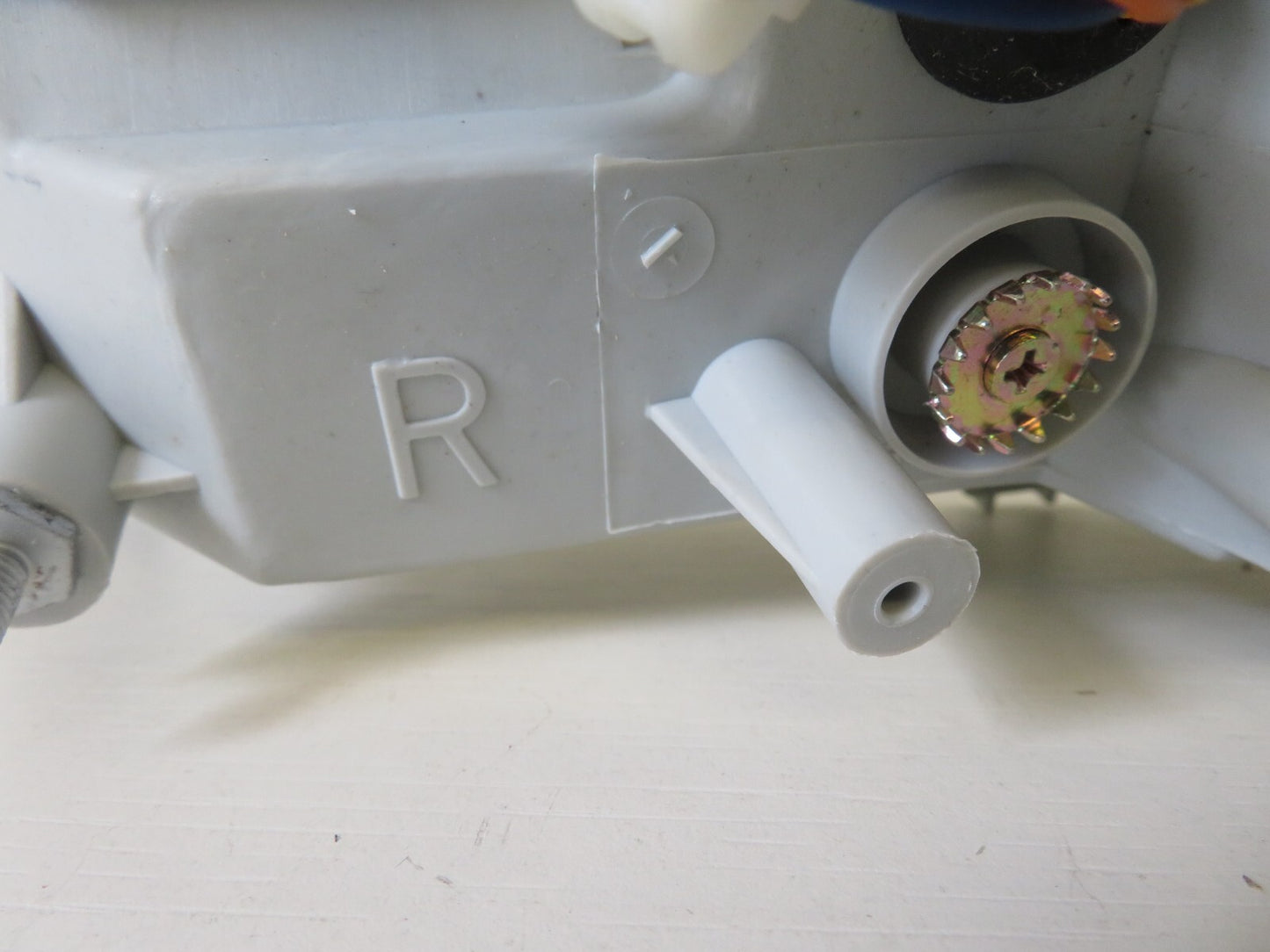 OS DRIVER RH DEPO HEADLIGHT FOR NISSAN PRIMERA 1996-1999 (SEE PHOTOS) 303R