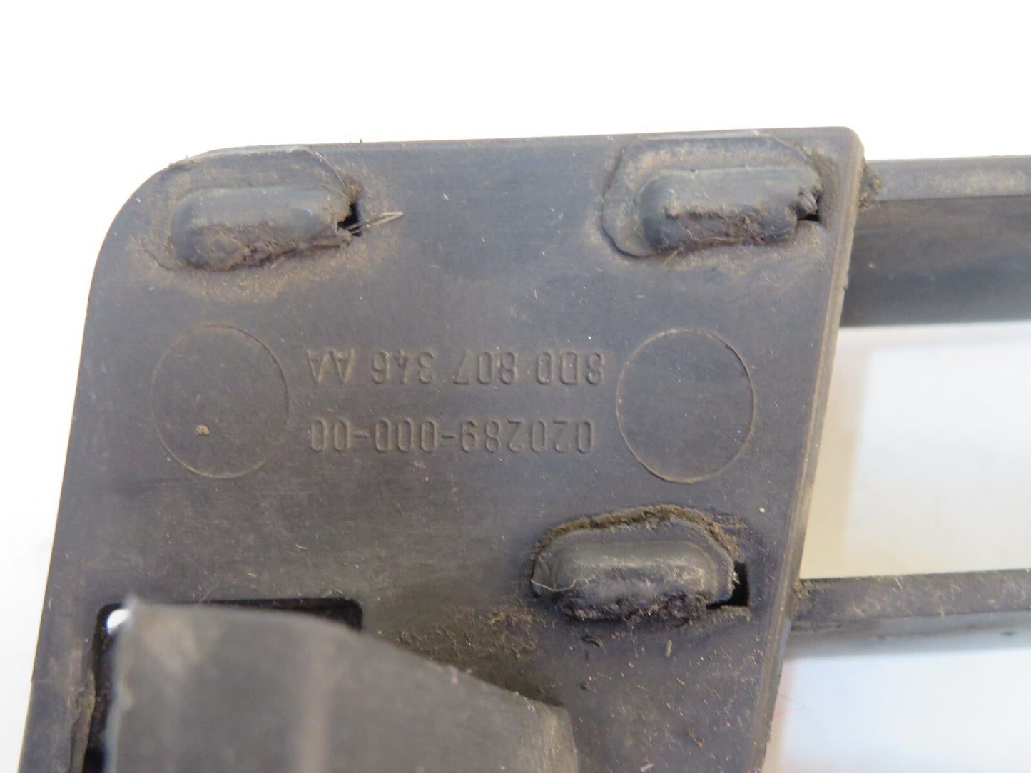 AUDI A4 B5 AVANT FACELIFT FRONT DRIVER OS BUMPER GRILL 2001 AS15