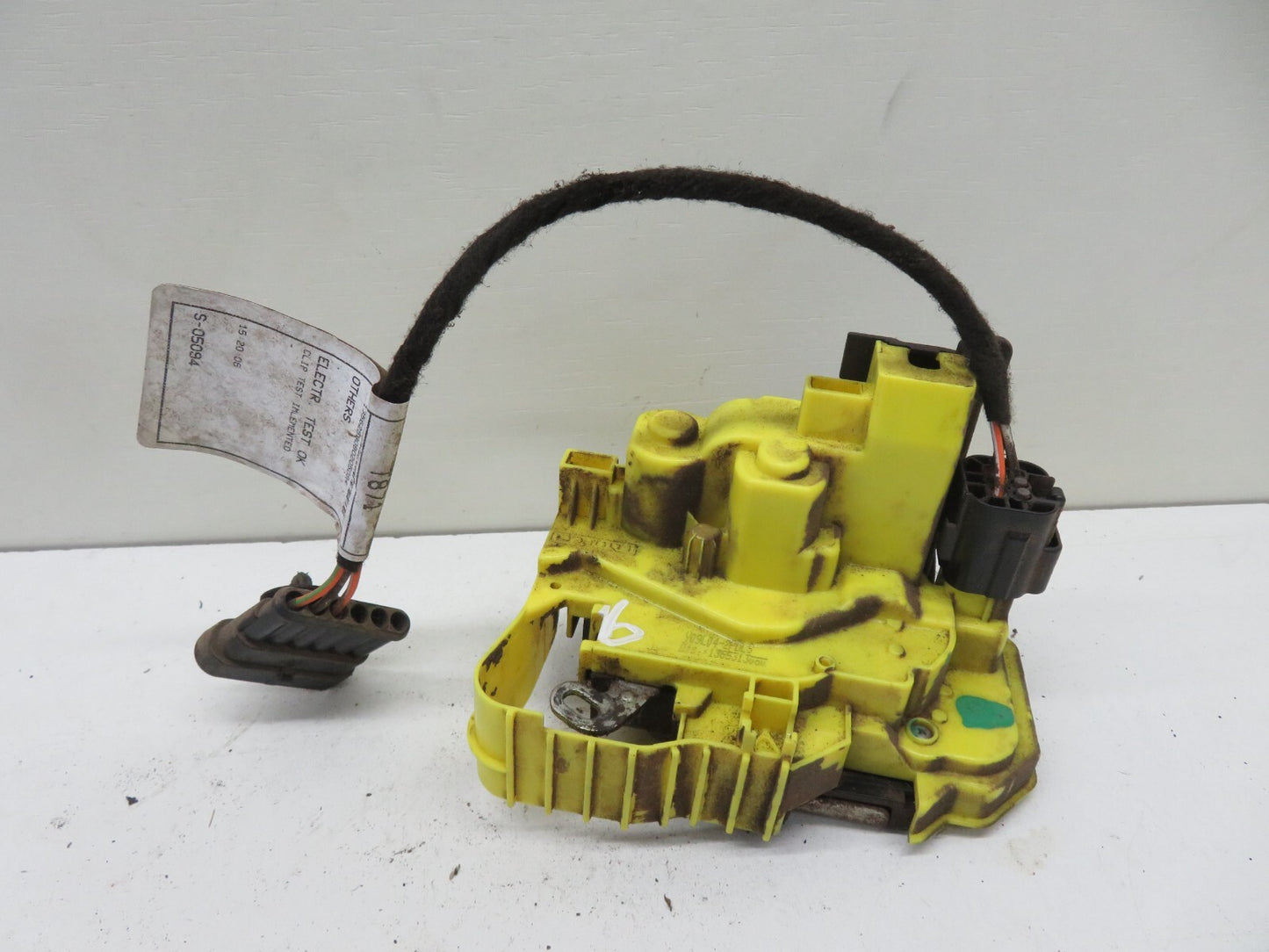 PEUGEOT BIPPER NS SLIDING DOOR LOCK CATCH 2008-2015 1711-6