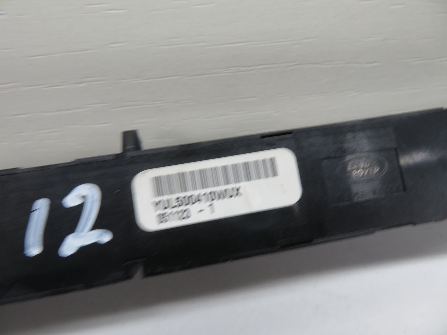 LAND ROVER DISCOVERY 3 HAZARD SWITCH DOOR LOCK SWITCHES 2005-2009 1212-12