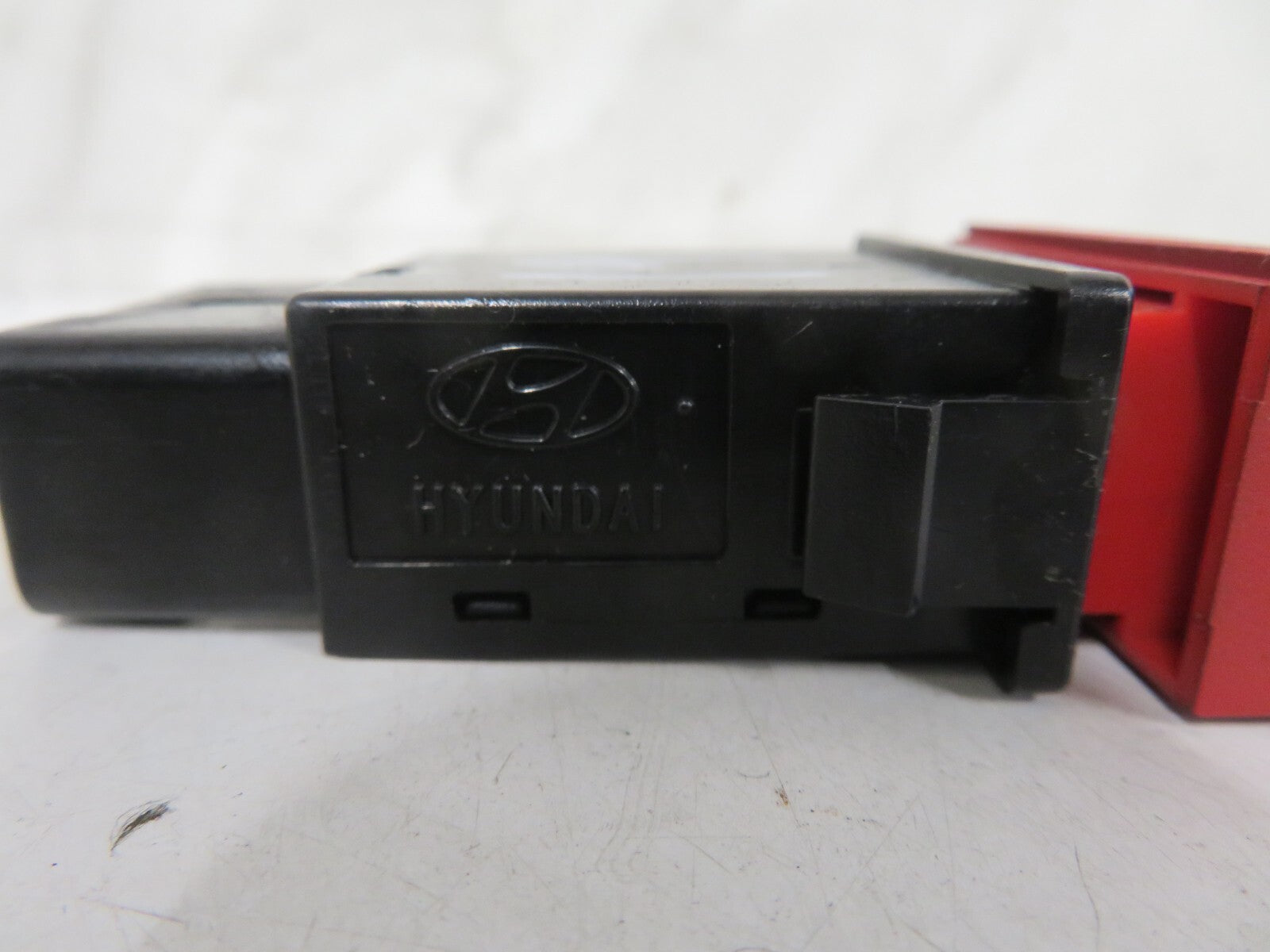 HYUNDAI GETZ HAZARD SWITCH 2002-2005 1234-19