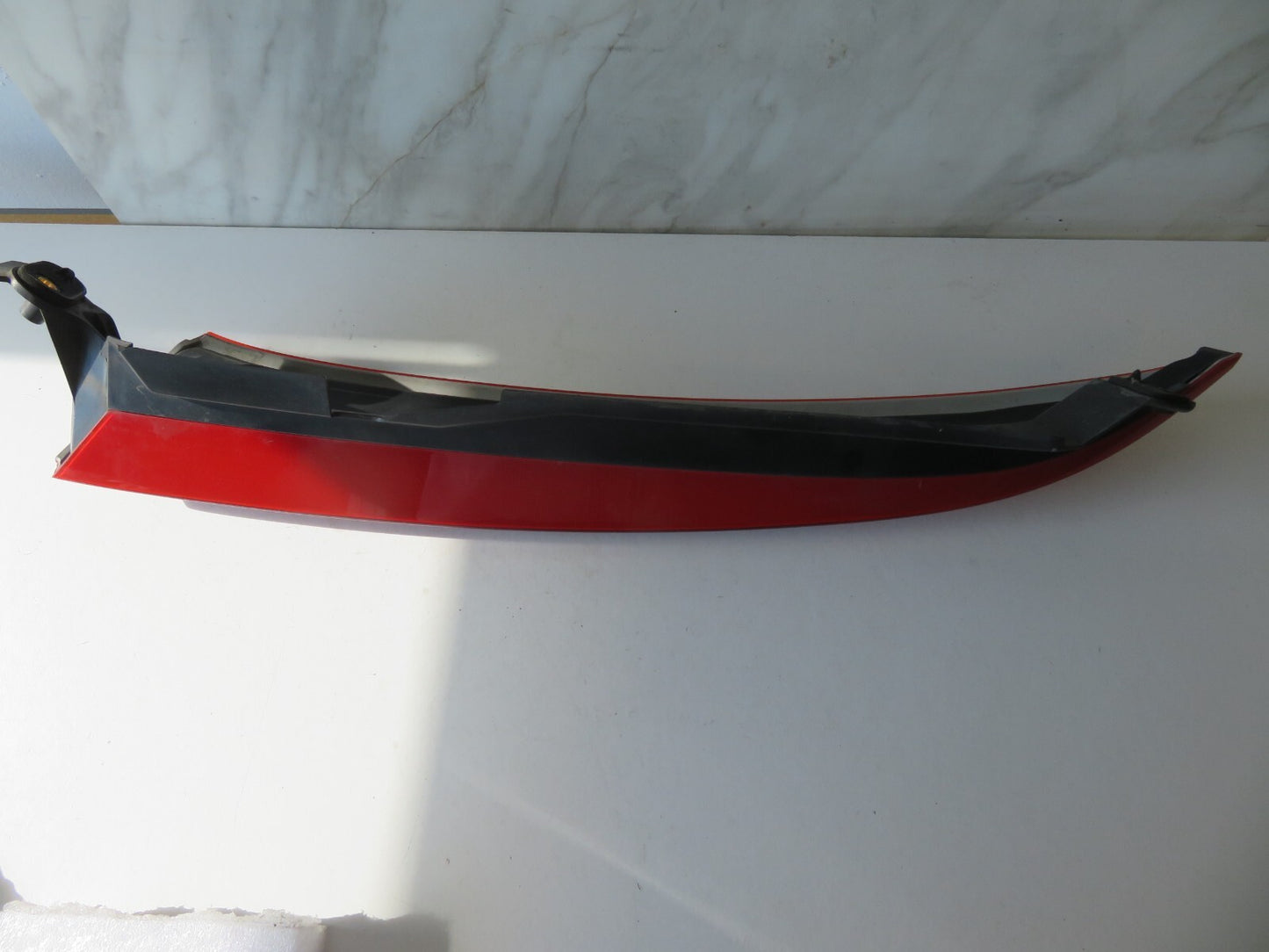 VOLVO XC90 OS DRIVER REAR TAIL LIGHT 2002-2006