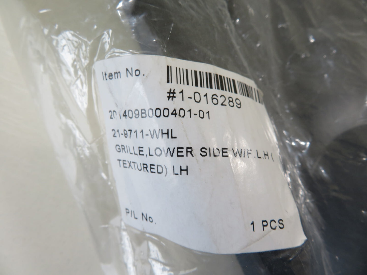 LH PASSENGER NS FRONT BUMPER GRILLE FOG SURROUND FOR VW TRANSPORTER 2003-2015