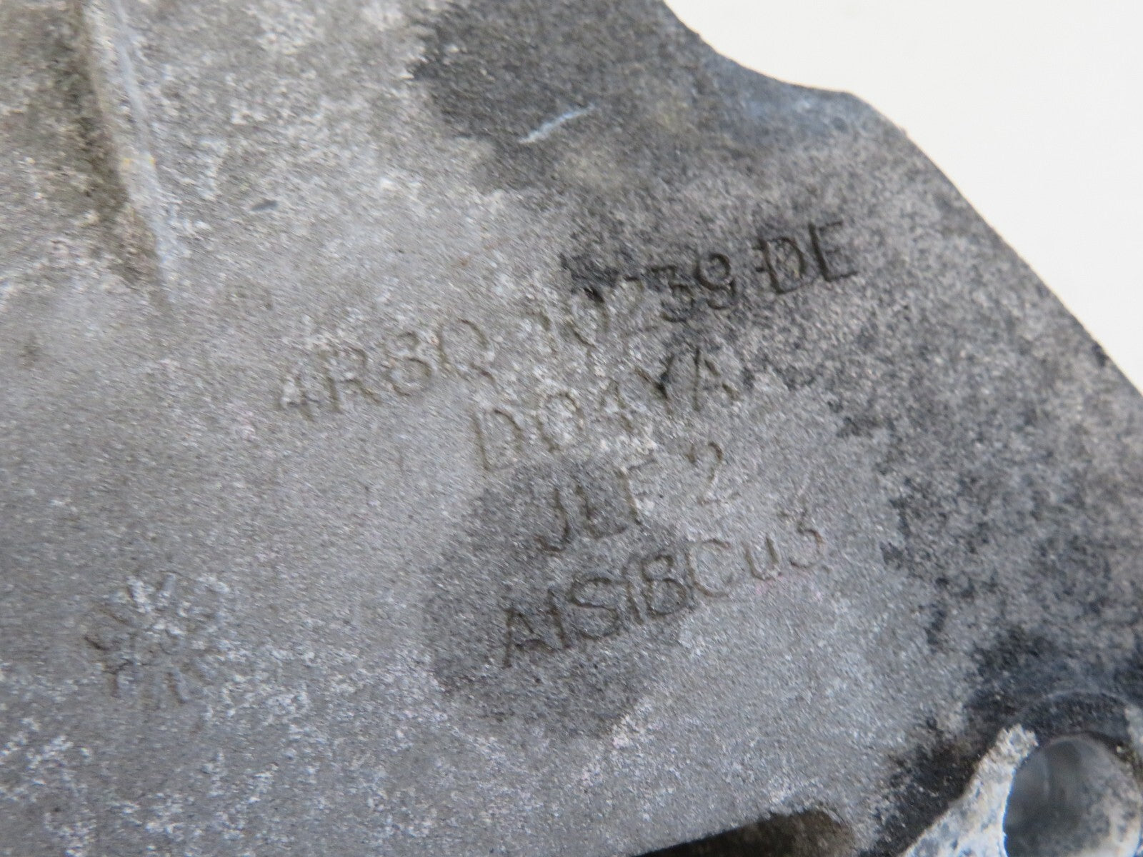 JAGUAR XF X250 ALTERNATOR MOUNT BRACKET 4R8Q-10239-DE 2008-2016 1241-6