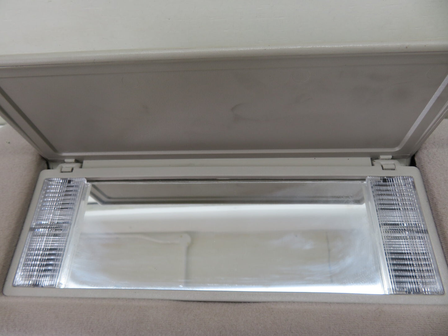 JAGUAR XJR OS DRIVER SUN VISOR 1994-2001 1800-2