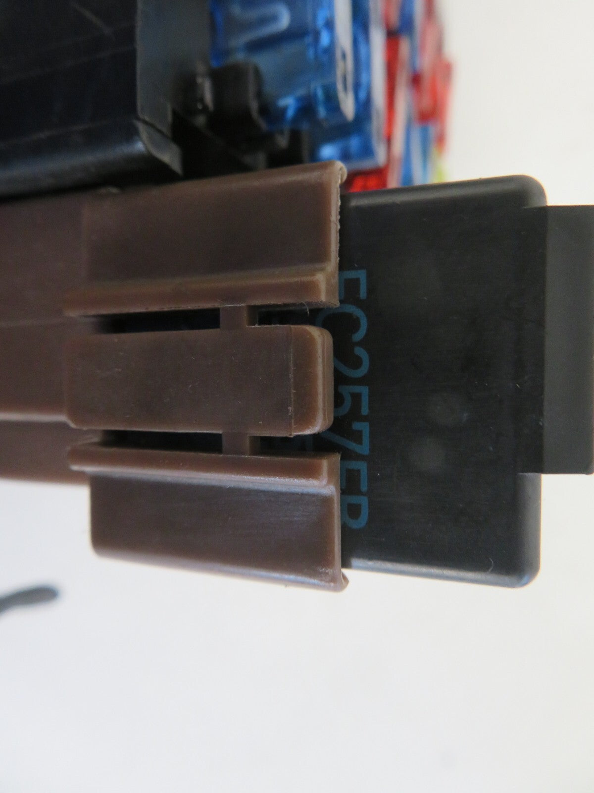 SUZUKI SWIFT GLS INTERIOR FUSE BOX 1988-2002 1411-6