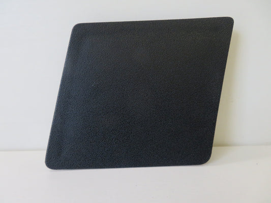 SEAT IBIZA MK3 6L REAR LIGHT ACCESS COVER TRIM RH 6L6867656A 2002-2008 2018-11