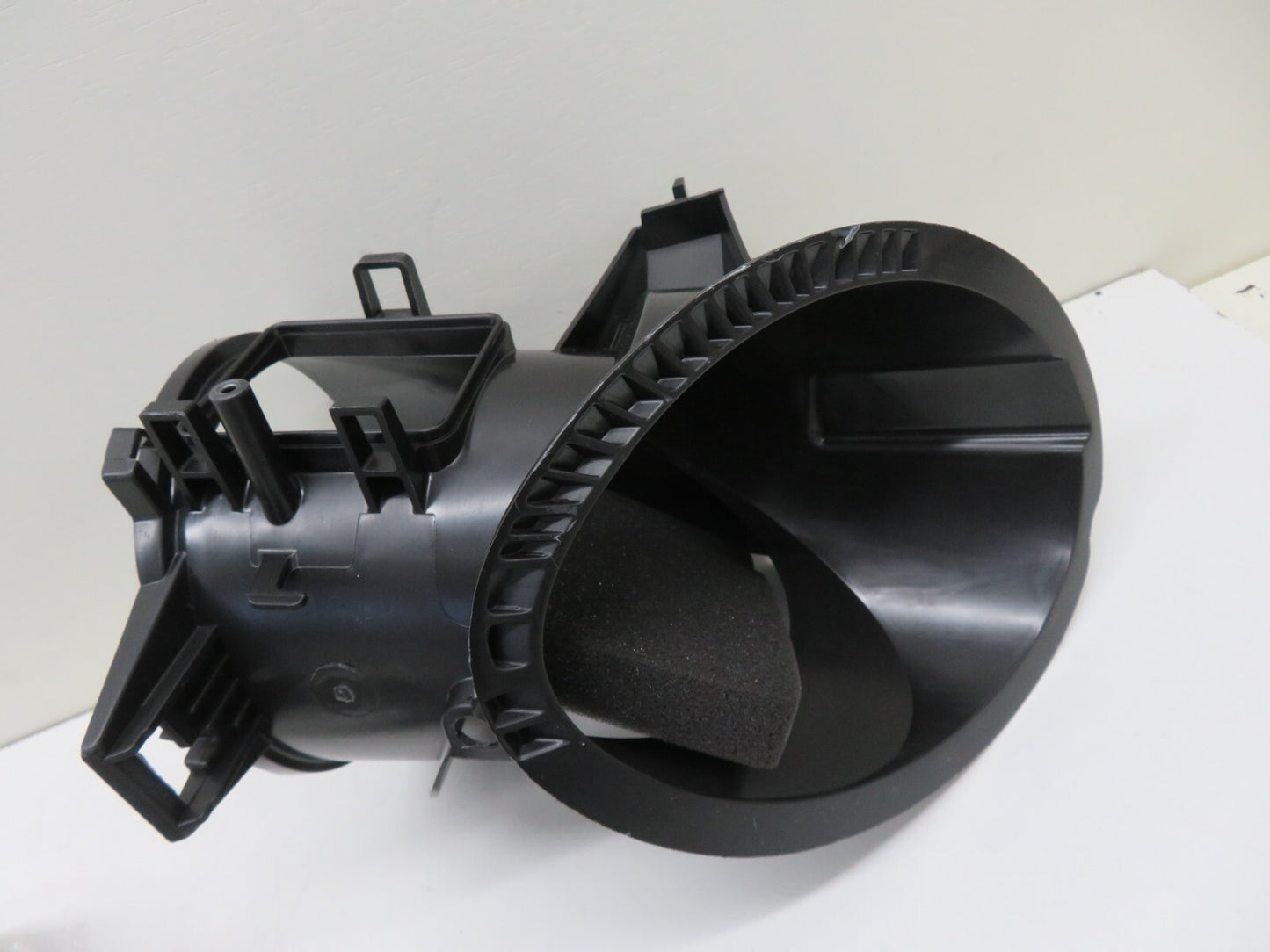 PEUGEOT 208 MK2 P21 HEATER AIR CHANNEL 9840405280