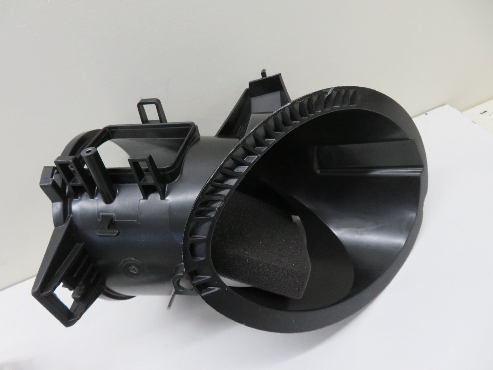 PEUGEOT 208 MK2 P21 HEATER AIR CHANNEL 9840405280