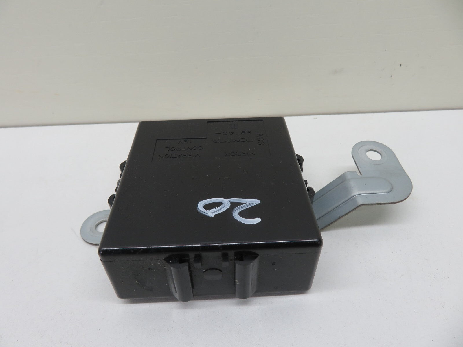 TOYOTA LEXUS SOARER MIRROR VIBRATION CONTROL RELAY 89140-24010 1991-1999 1503-20