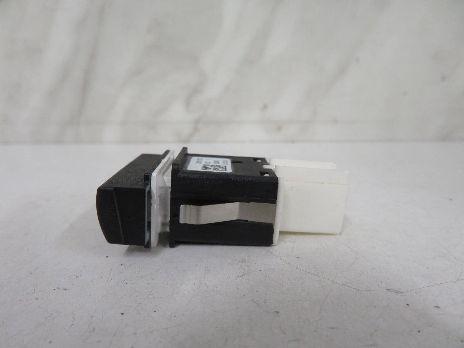 SKODA OCTAVIA ASR OFF SWITCH 1Z0927133C 2006-2013 1214-10