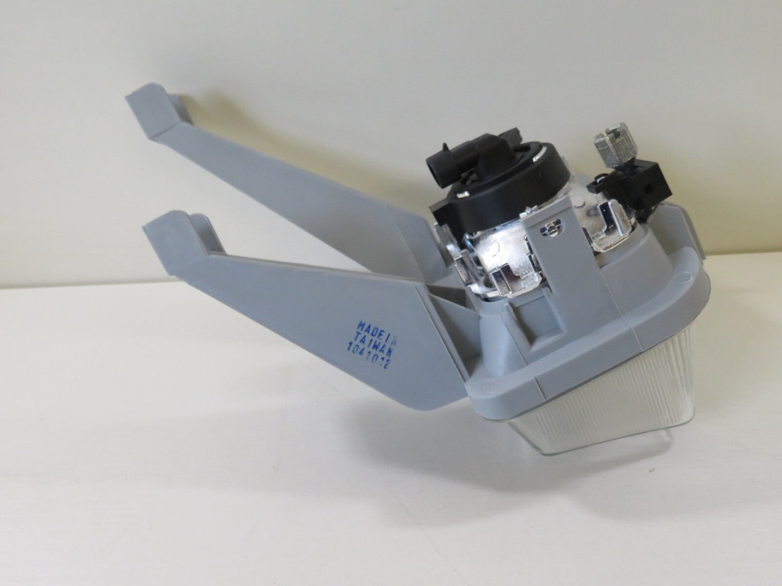 NS PASSENGER LH FRONT FOG LIGHT FOR VAUXHALL ASTRA 1994-1998 OP0154414