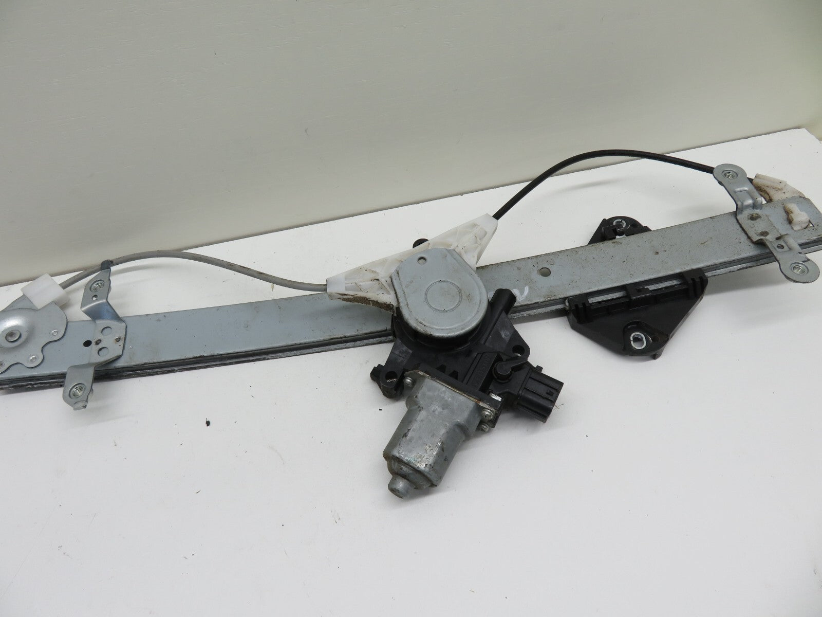 SUBARU FORESTER NSF PASSENGER FRONT WINDOW REGULATOR 2008-2013 A601-19