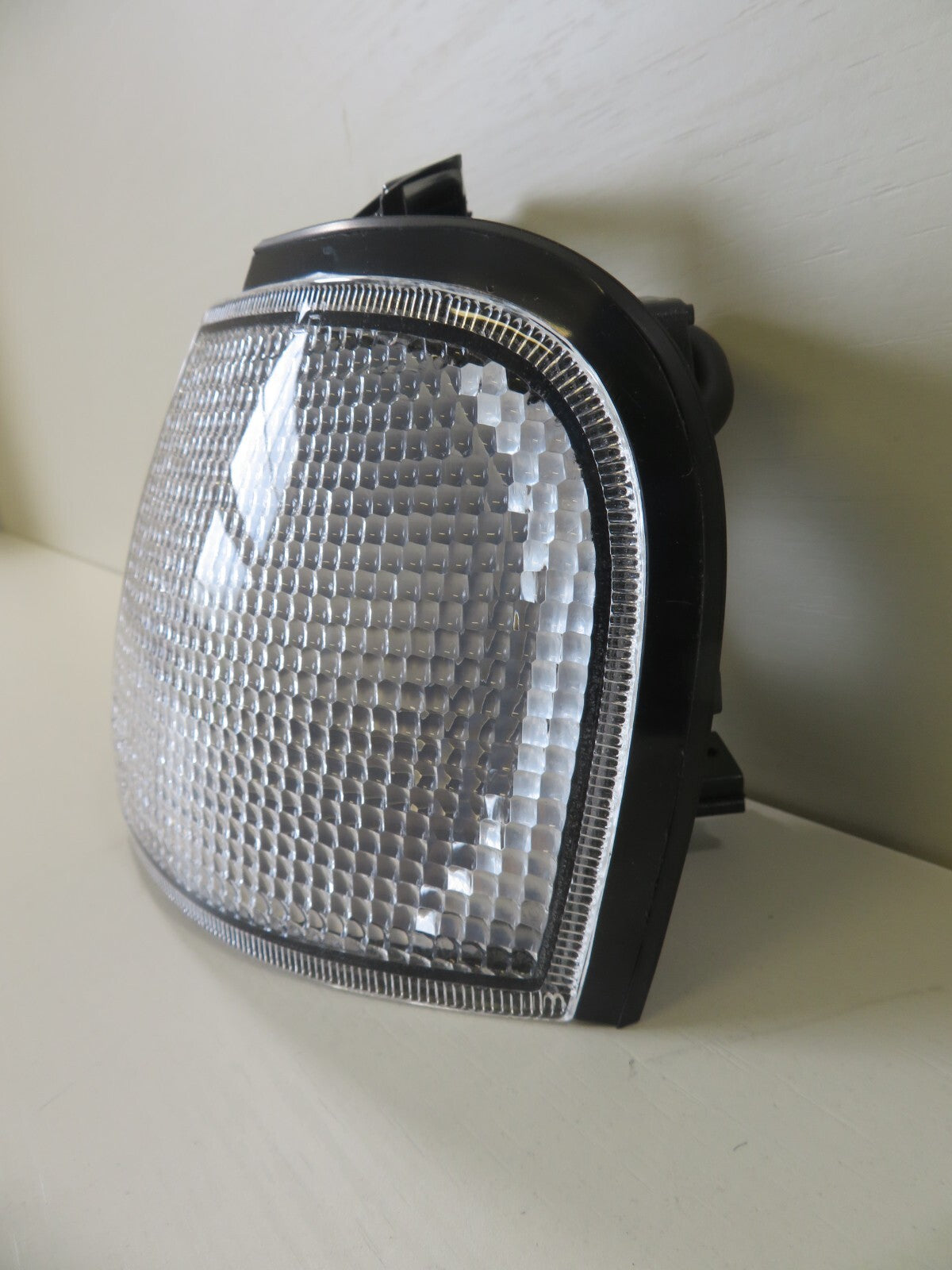 NS PASSENGER LH FRONT INDICATOR LIGHT FOR NISSAN PRIMERA 1994-1996 215-1580L-UE