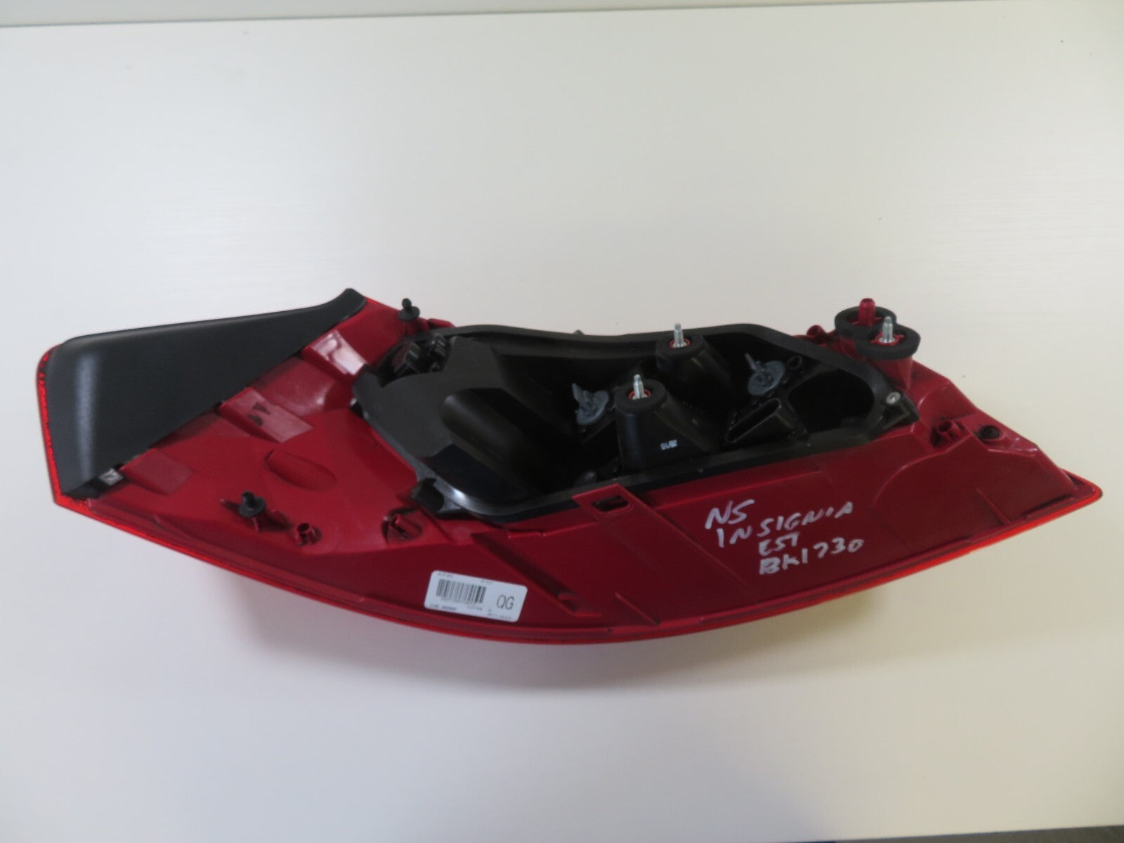 VAUXHALL INSIGNIA ESTATE OSR DRIVER REAR TAIL LIGHT 13226857 2008-2013 NSBK1730