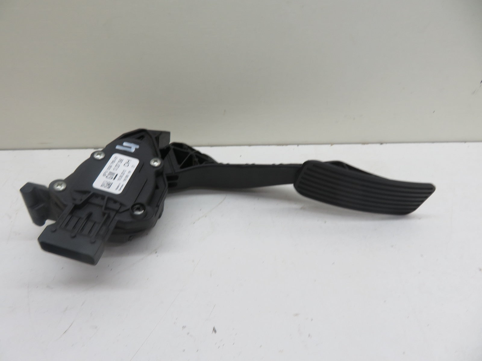 VAUXHALL INSIGNIA THROTTLE PEDAL 13237356 2008-2016 1437-4