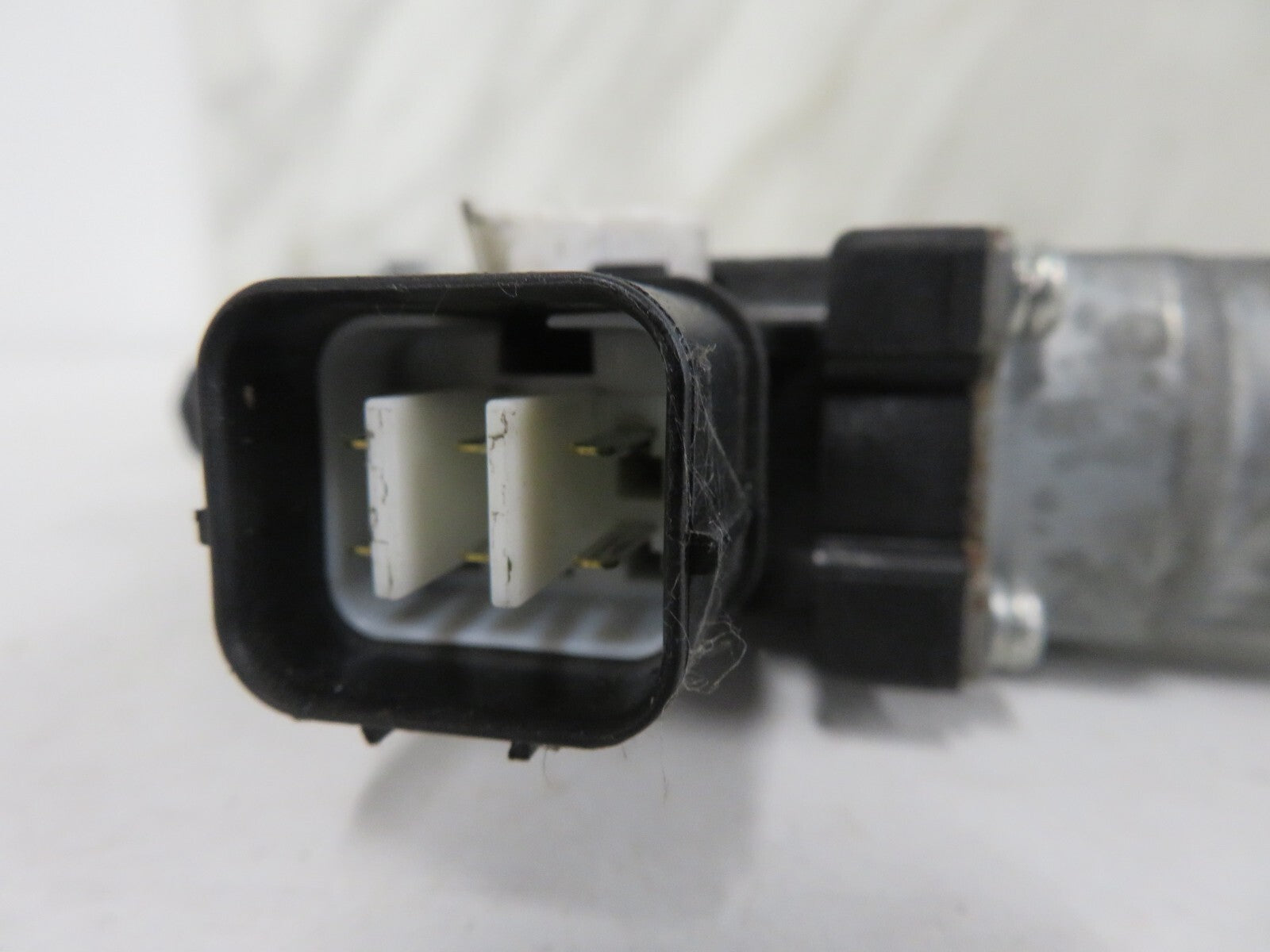 PEUGEOT 4007 OSF WINDOW REGULATOR 2007-2012 1630-13