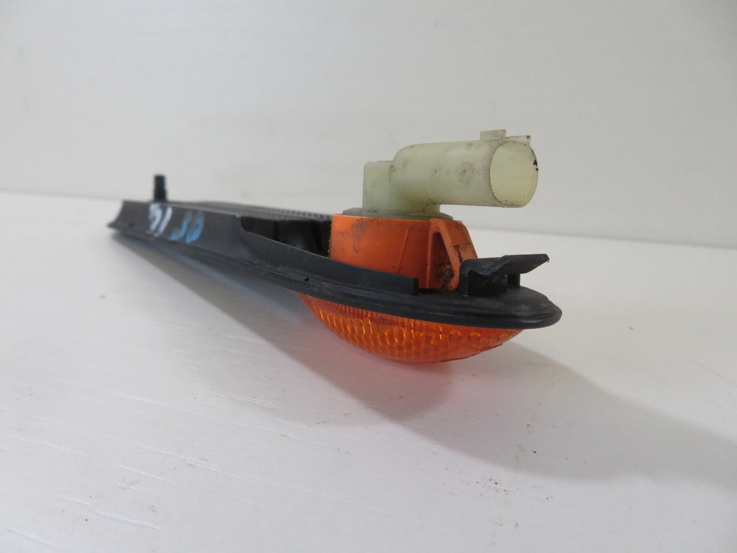 MINI COOPER R50 R52 OS DRIVER SIDE GRILL INDICATOR TRIM 2000-2006 1243-14