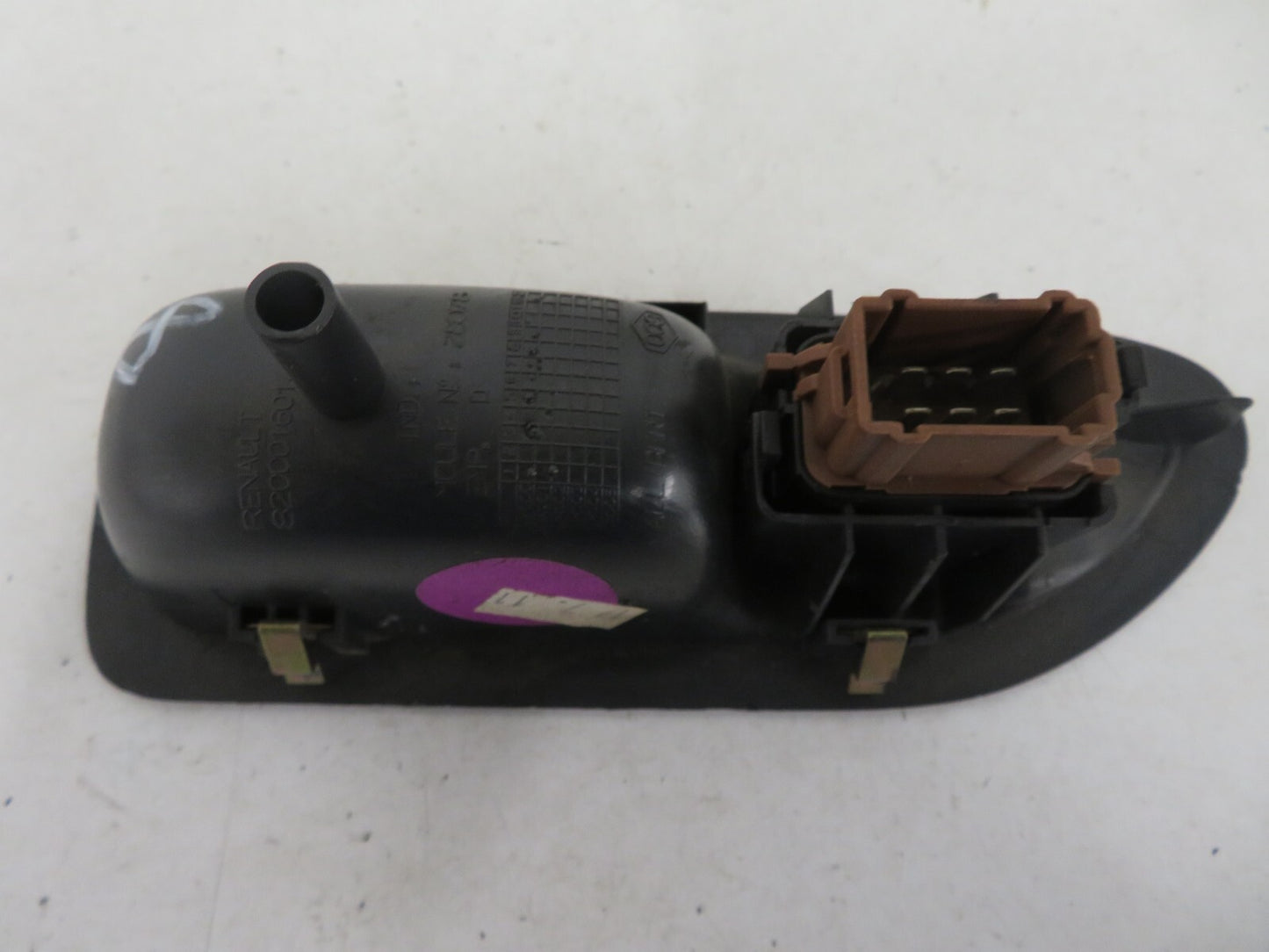 RENAULT LAGUNA MK2 NS PASSENGER SIDE WINDOW SWITCHES 2001-2007 1631-8