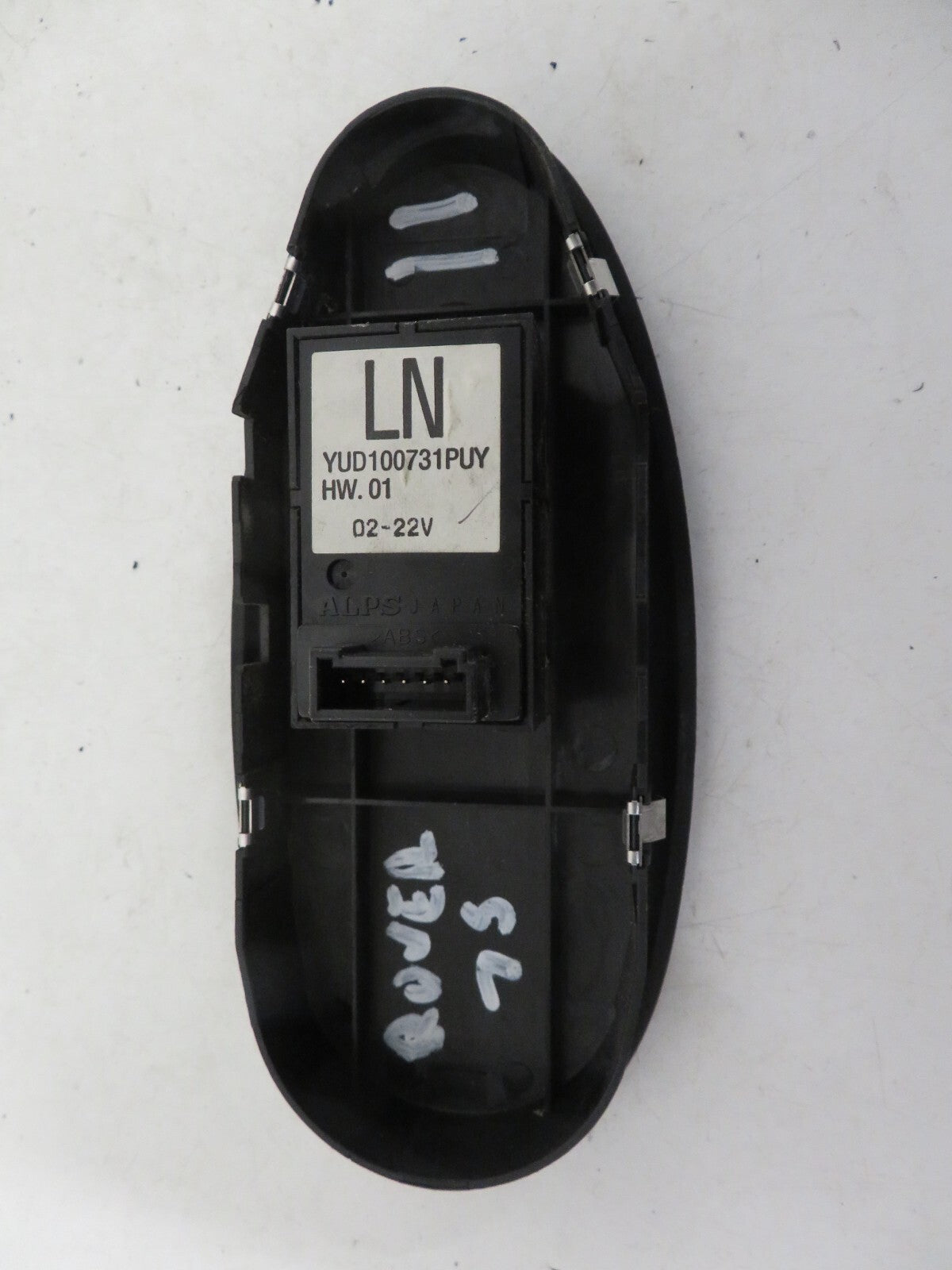 ROVER 75 NS PASSENGER WINDOW SWITCH YUD100731PUY 1999-2004 MIX1644-11