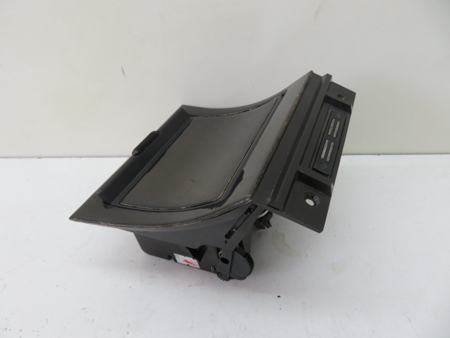 JAGUAR XJR INTERIOR CENTER ASHTRAY 12V SOCKET 1994-2001 1800-6
