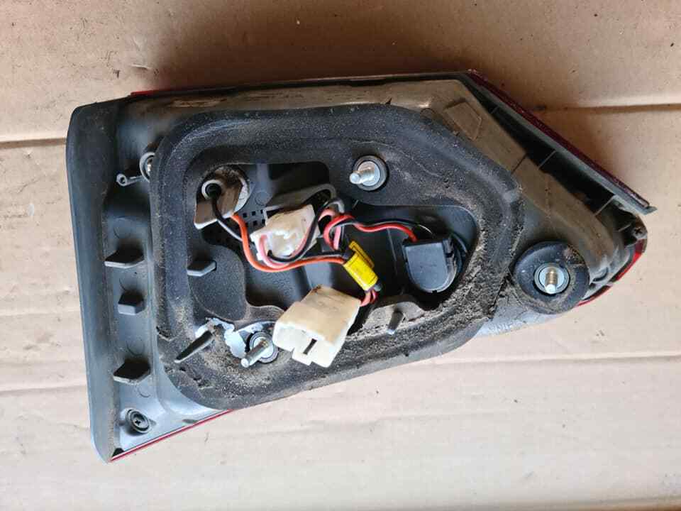 HYUNDAI I40 ESTATE NS REAR INNER TAIL LIGHT 2012-2015