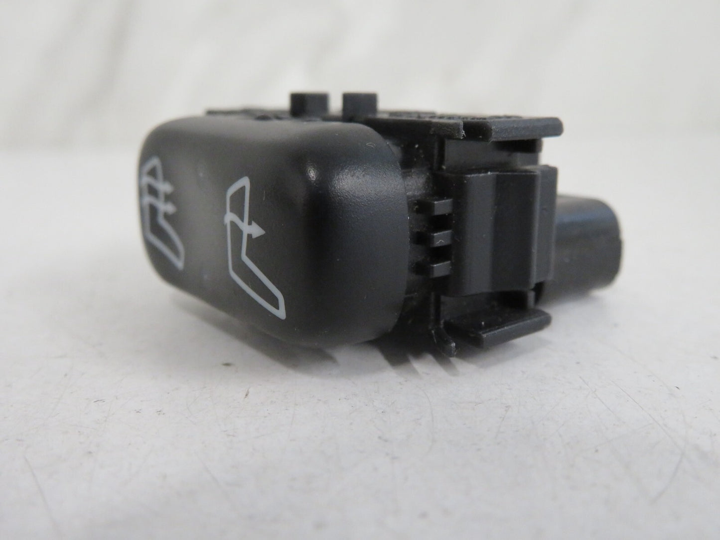 MERCEDES BENZ ML270 W163 HEATED SEAT SWITCH 1638200210 1998-05 MIX1010-22