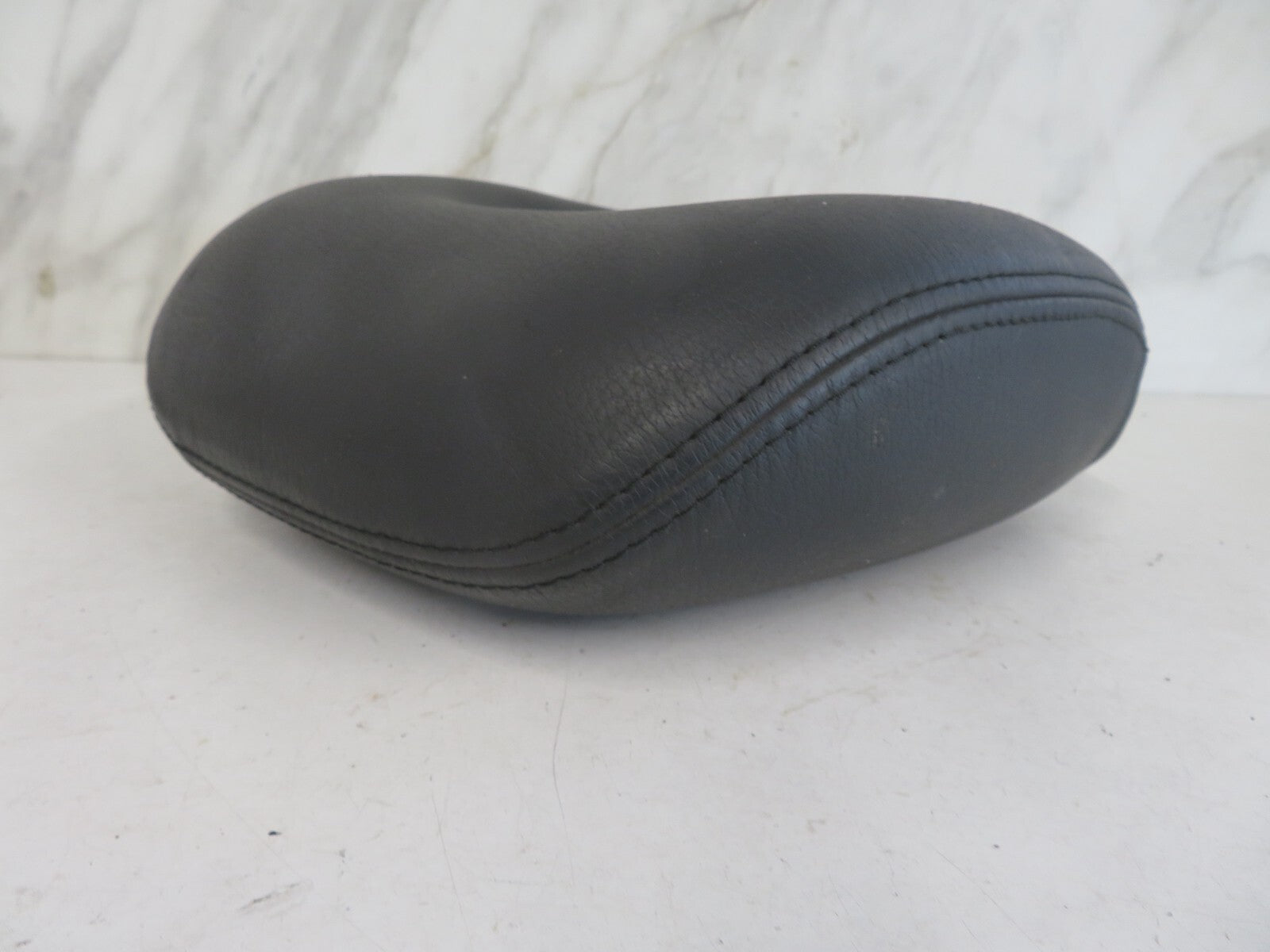 MITSUBISHI L200 LEATHER HEAD REST 1998-2006 MIX1644-3