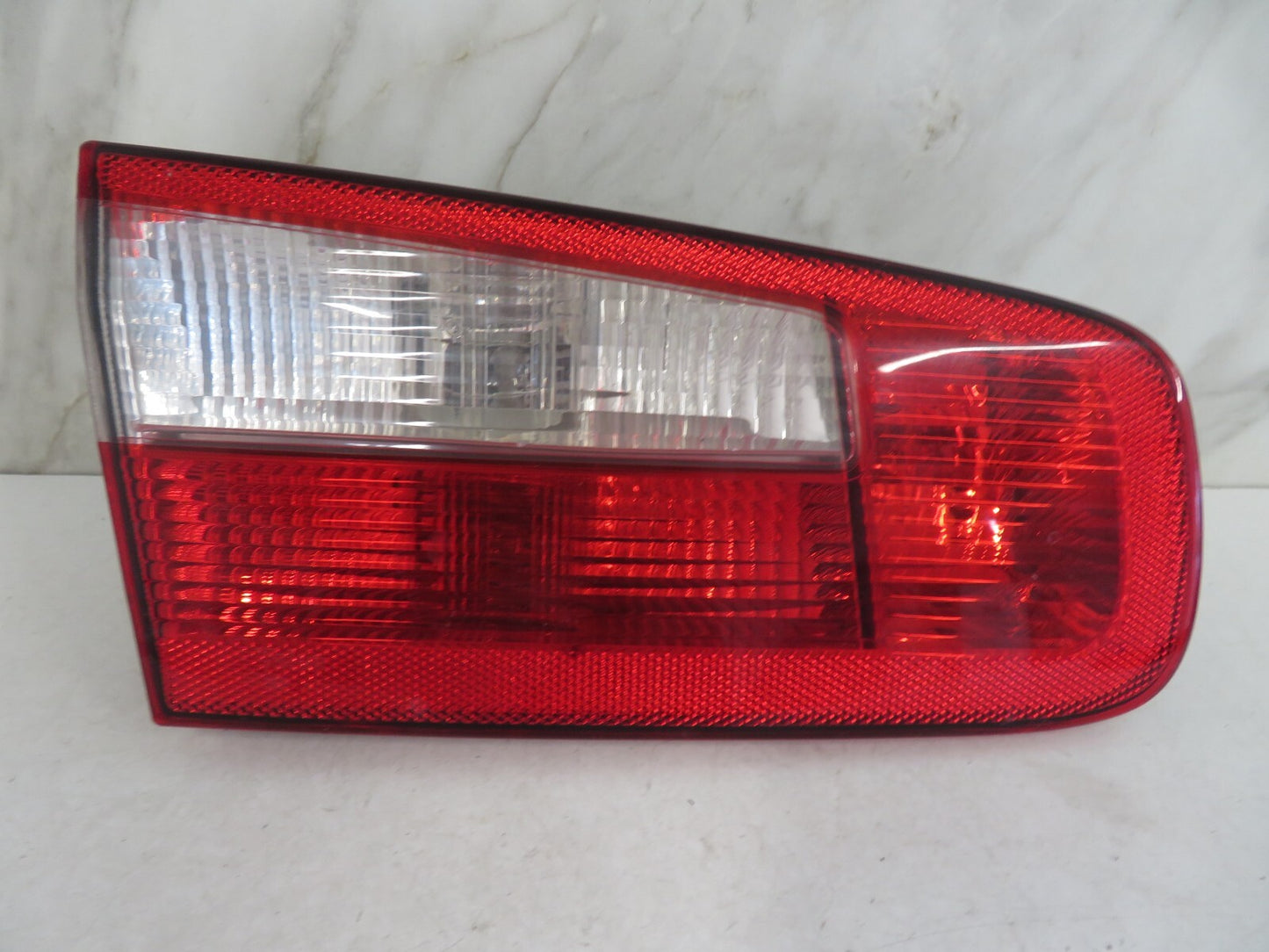 RENAULT LAGUNA NS PASSENGER REAR INNER TAIL LIGHT 8200002475 2006-09 MIX1136-15