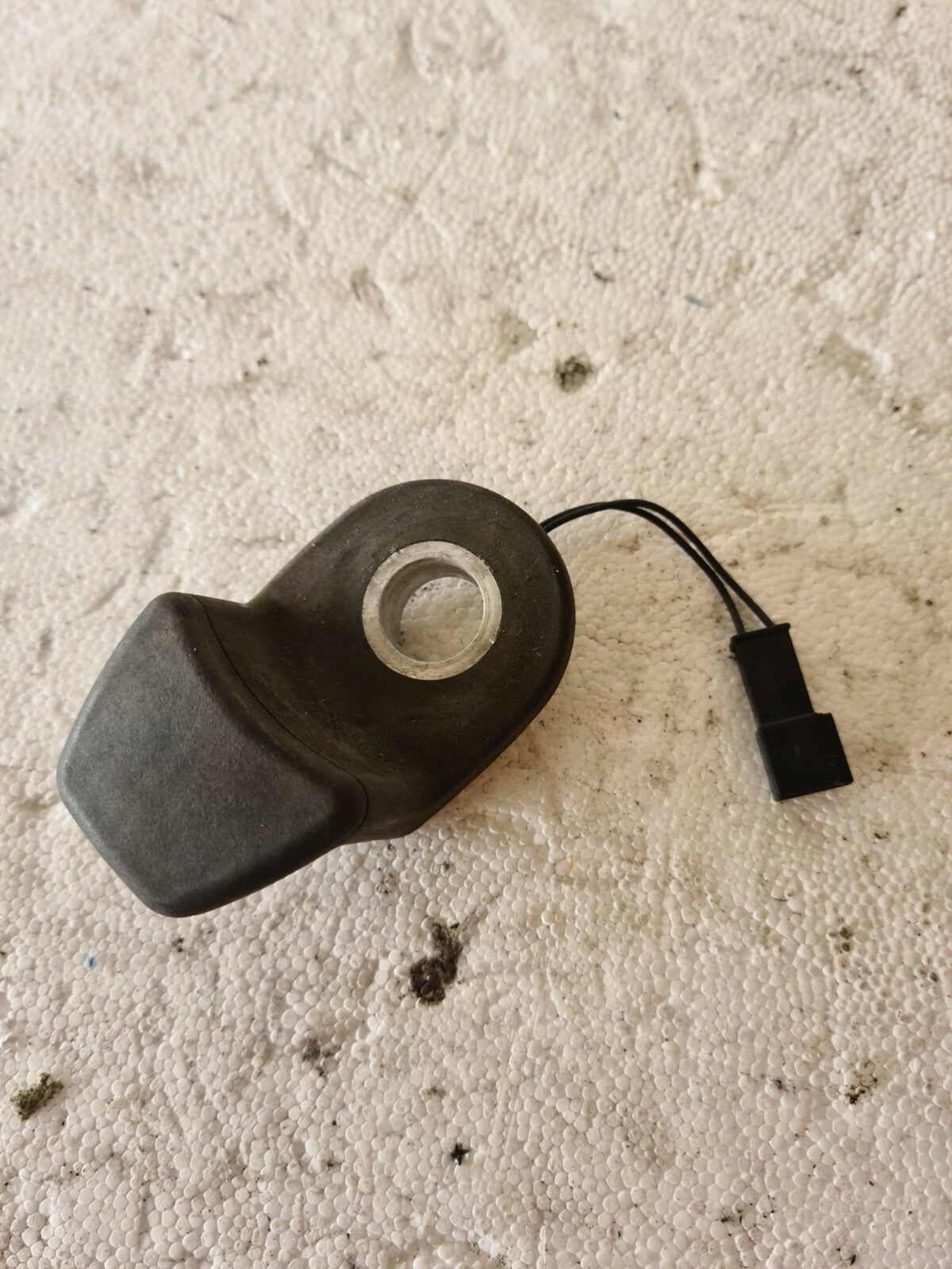 BMW E46 TAILGATE GLASS BOOT RELEASE SWITCH 1999-2005 A20