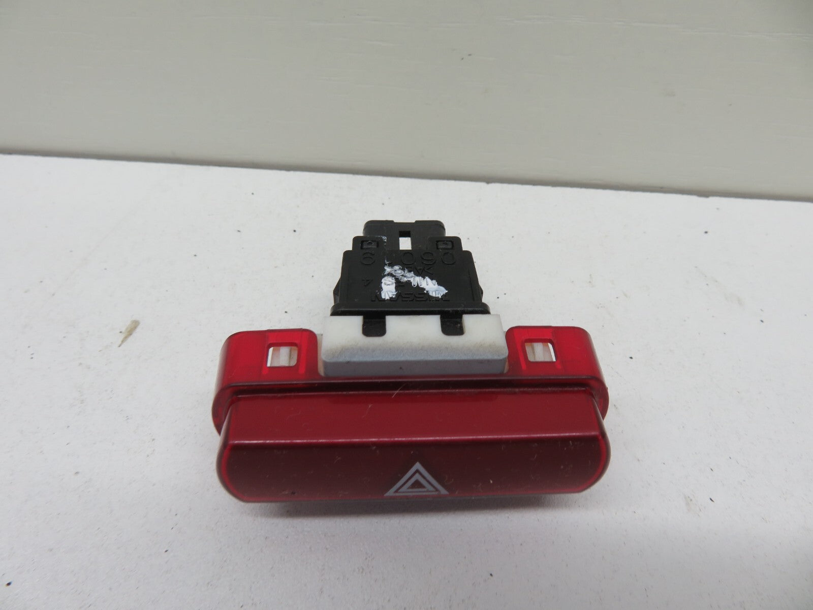 SUBARU FORESTER HAZARD SWITCH 2008-2013 A601-7