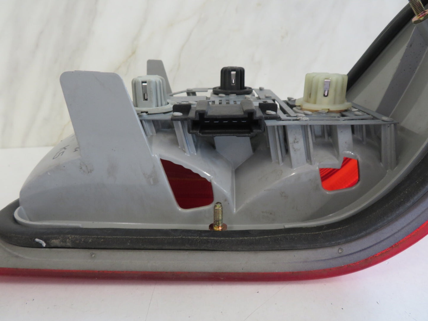 MERCEDES E CLASS W210 NS PASSENGER REAR TAIL LIGHT 1995-2002 1129-11