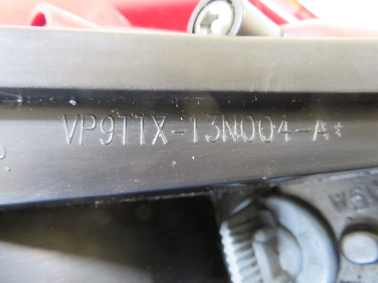 VAUXHALL INSIGNIA ESTATE OSR DRIVER REAR TAIL LIGHT 13226857 2008-2013 NSBK1730