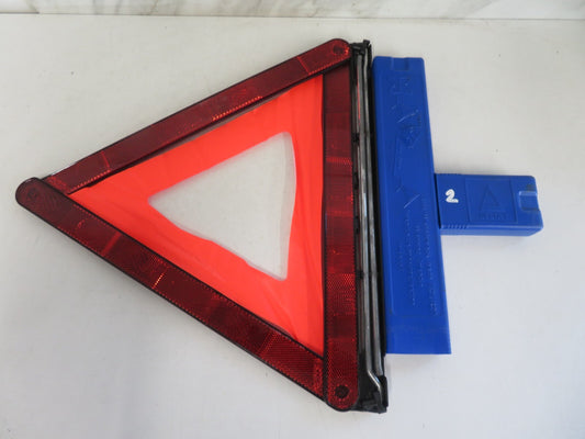 BMW X5 E53 EMERGENCY WARNING TRIANGLE 1095457 1999-2006 MIX1642-2
