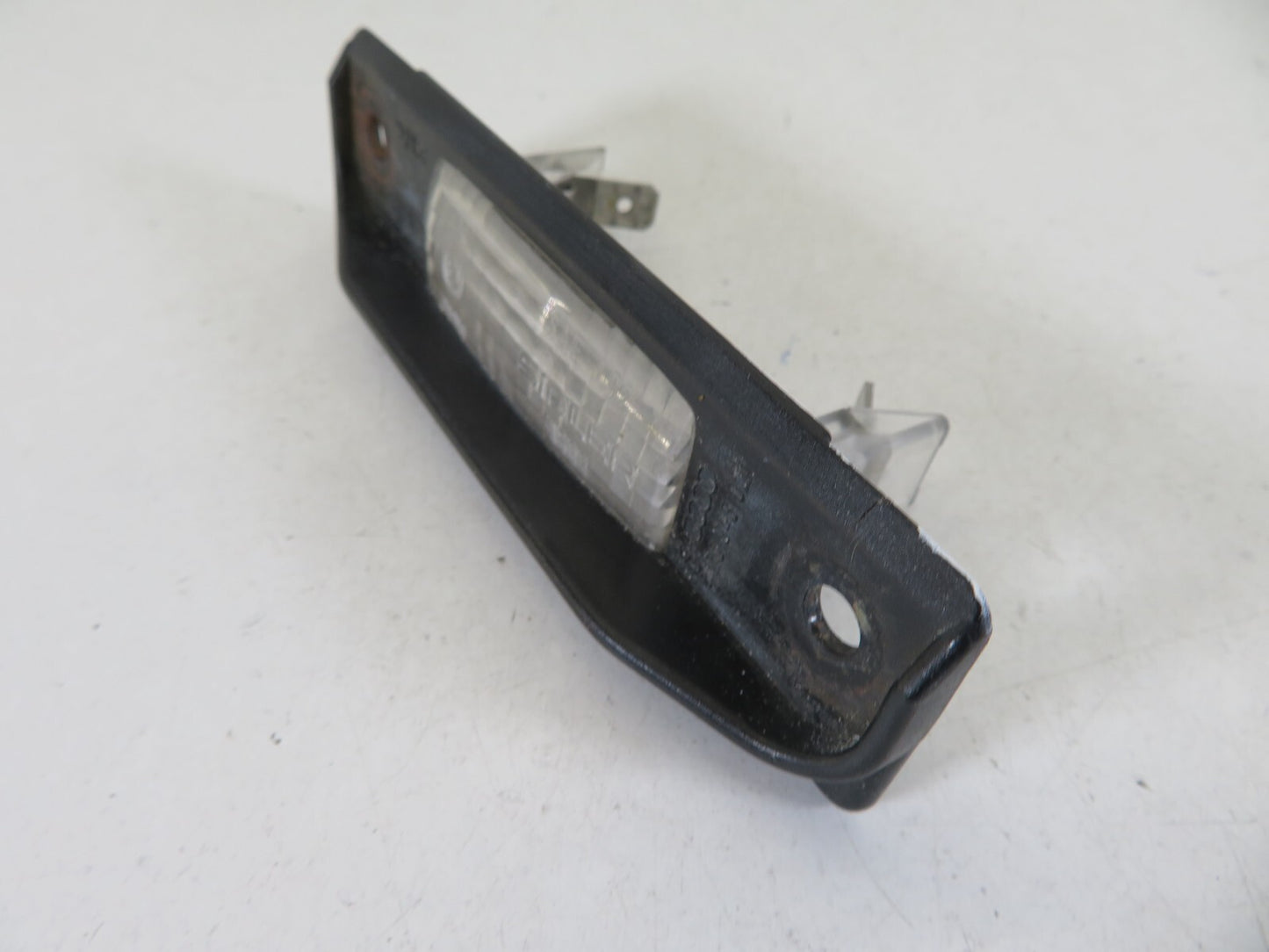 AUDI A8 D2 REAR NUMBER PLATE LIGHT 4D0943021 1994-2003 A1344-9