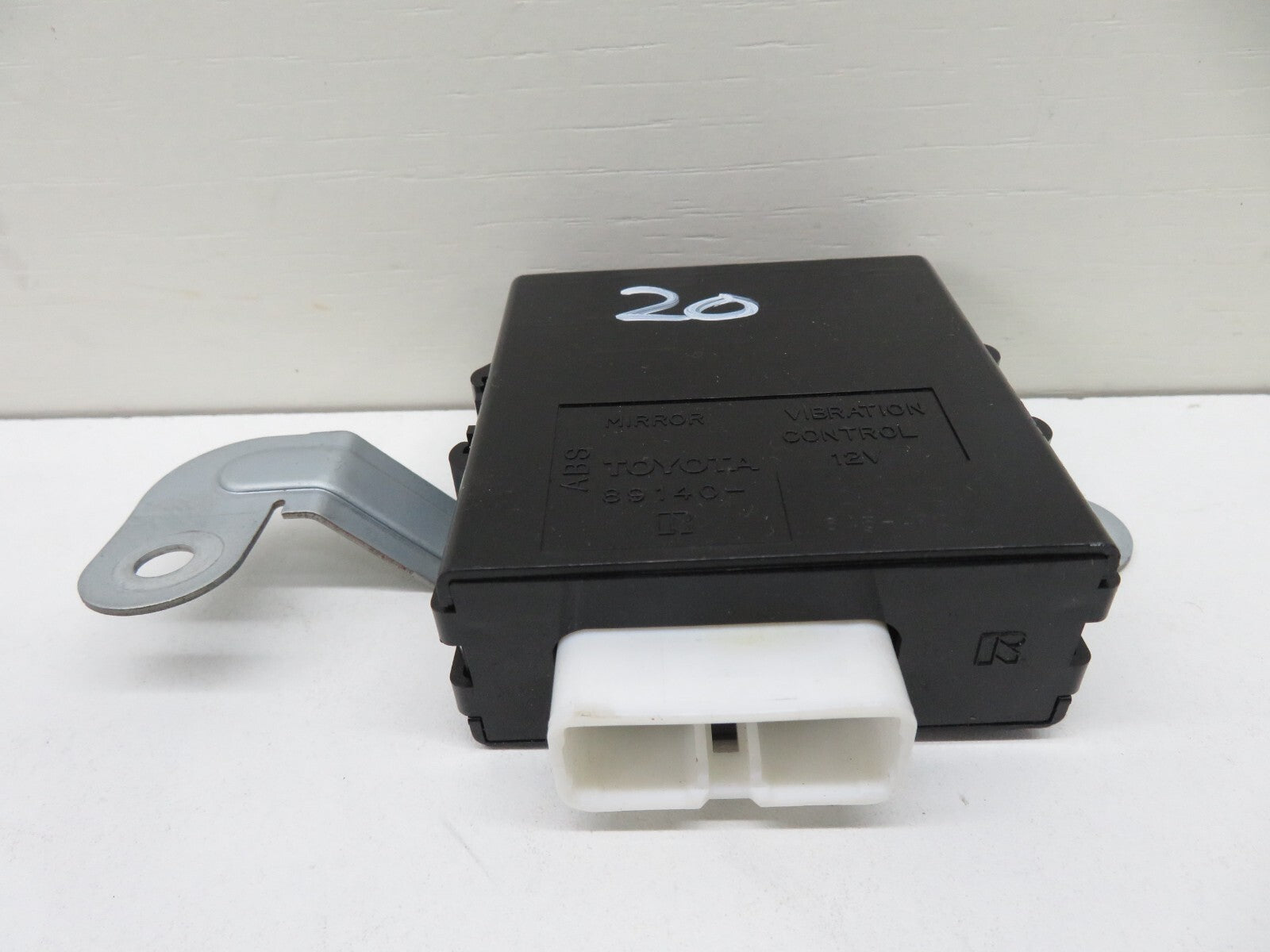 TOYOTA LEXUS SOARER MIRROR VIBRATION CONTROL RELAY 89140-24010 1991-1999 1503-20