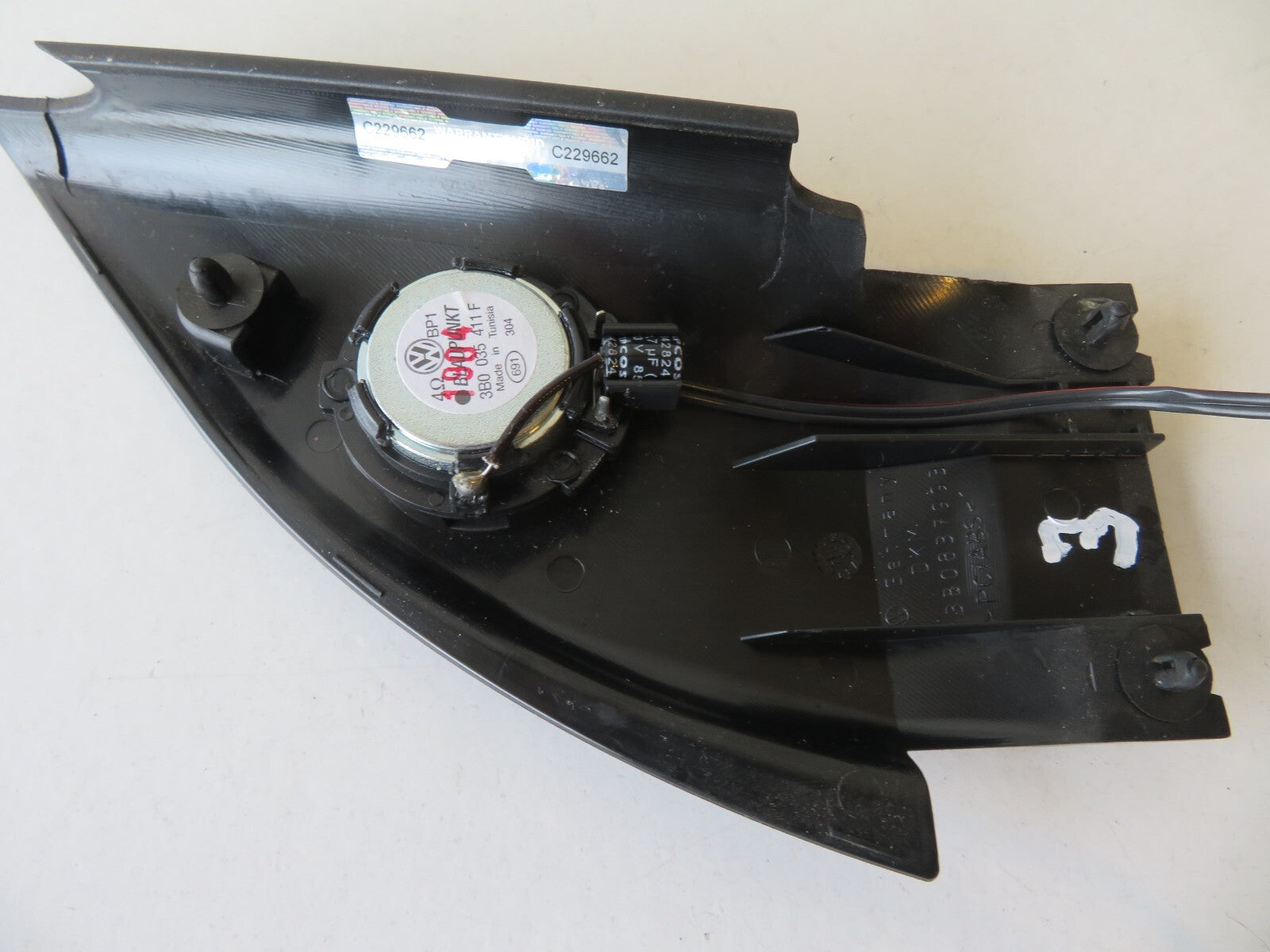 VOLKSWAGEN VW PASSAT B5.5 NS PASSENGER SIDE TWEETER 3B0035411F 01-05 AMS1348-3