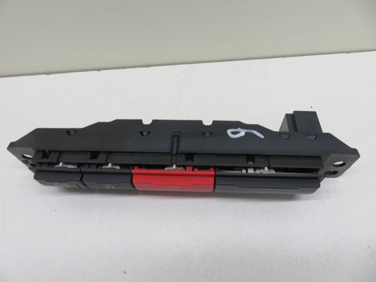 LAND ROVER FREELANDER 2 HAZARD DOOR LOCK SWITCHES AH52-13D734-A 2007-2014 1542-6