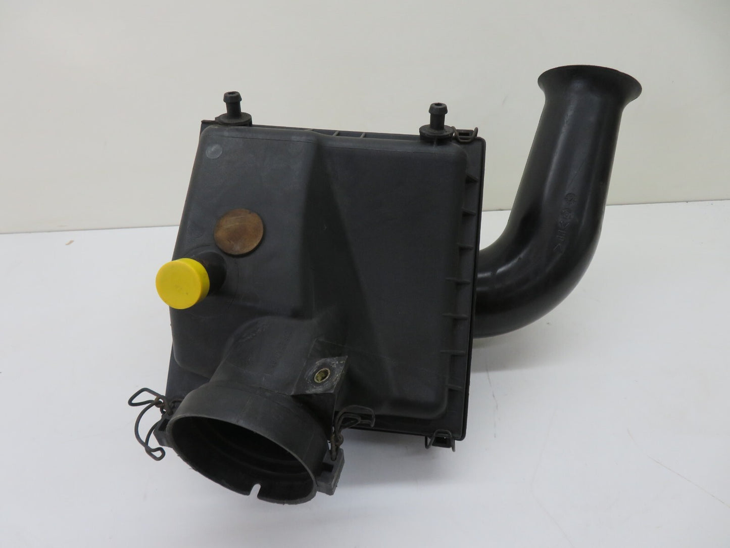 PEUGEOT BIPPER 1.4 DIESEL AIR FILTER BOX (SEE PHOTOS) 2008-2015