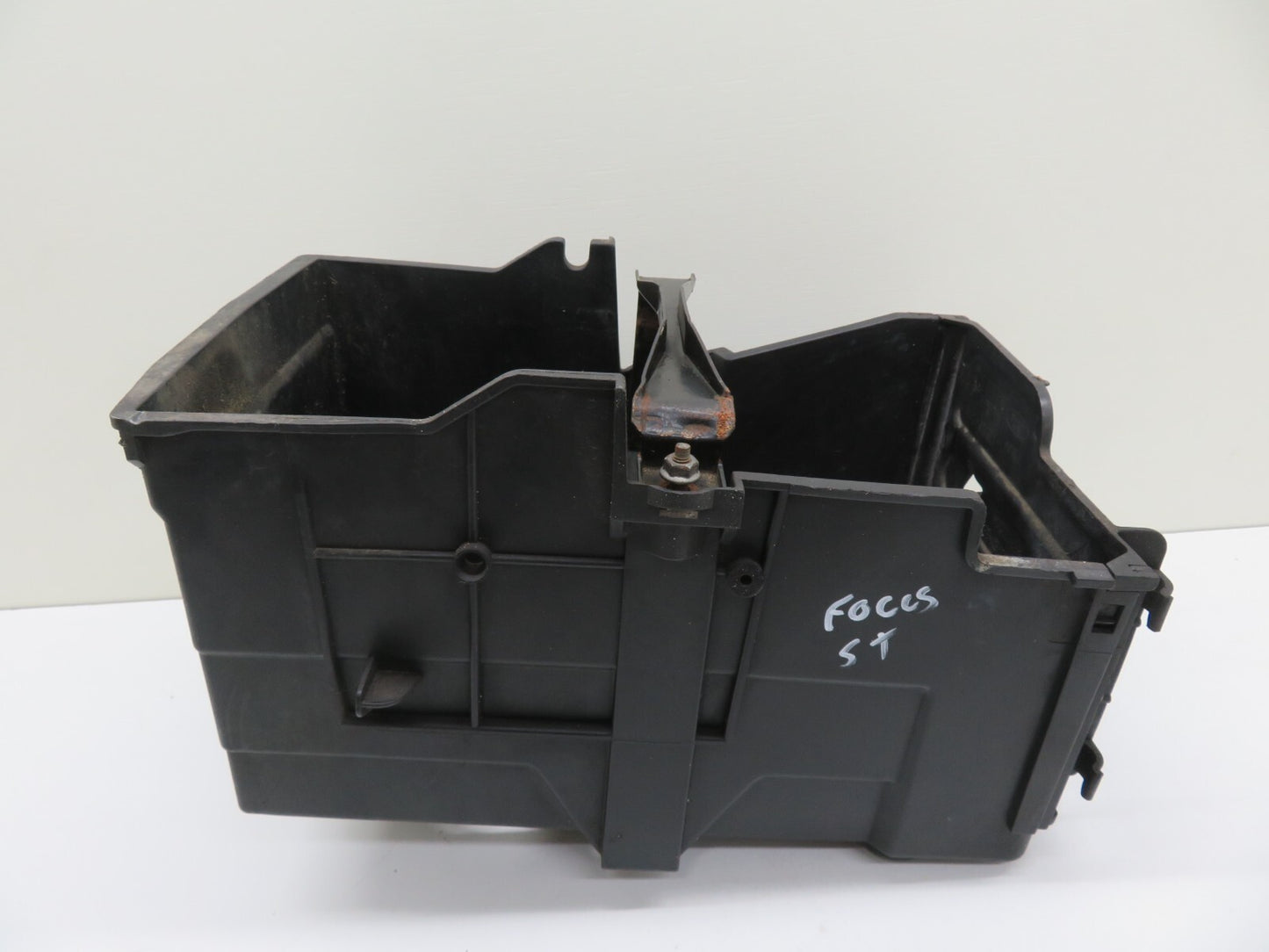 FORD FOCUS ST225 BATTERY BOX CLAMP AM51-10723-BC 2005-2010