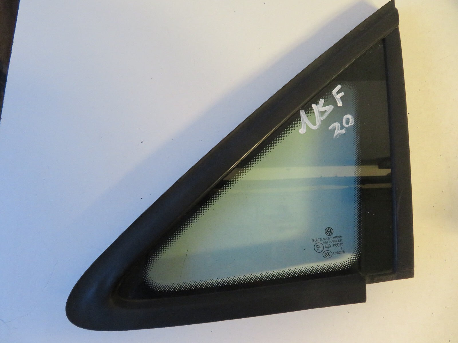 VOLKSWAGEN VW TOURAN NSF QUARTER GLASS 2003-2010 AMS1452-20