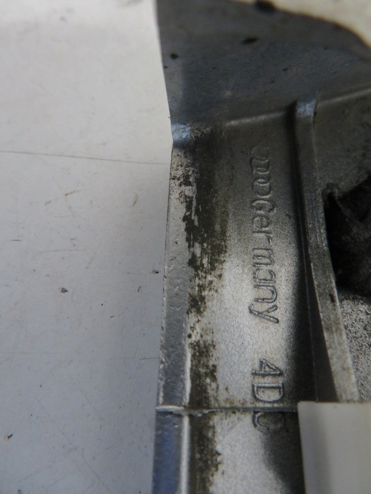 AUDI A8 D2 OS DRIVER SIDE WING TRIM 4D0853972 1998-2002 A1636-14B