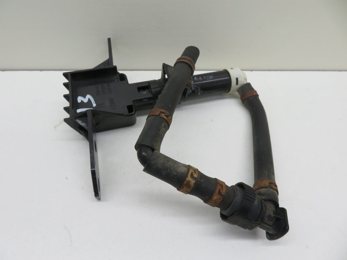 SUBARU FORESTER OS DRIVER HEADLIGHT WASHER JET 2008-2013 A601-13