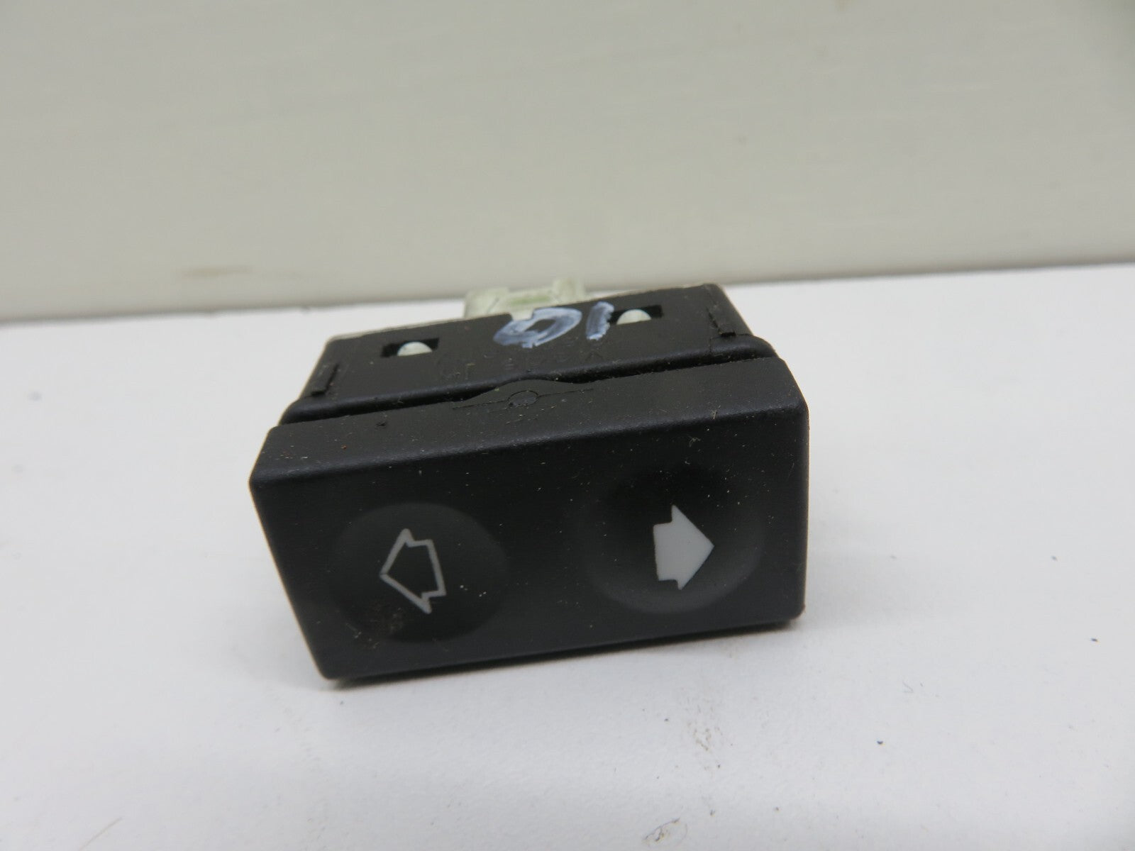 BMW E36 3 SERIES REAR WINDOW SWITCH 1991-1998 17**-10