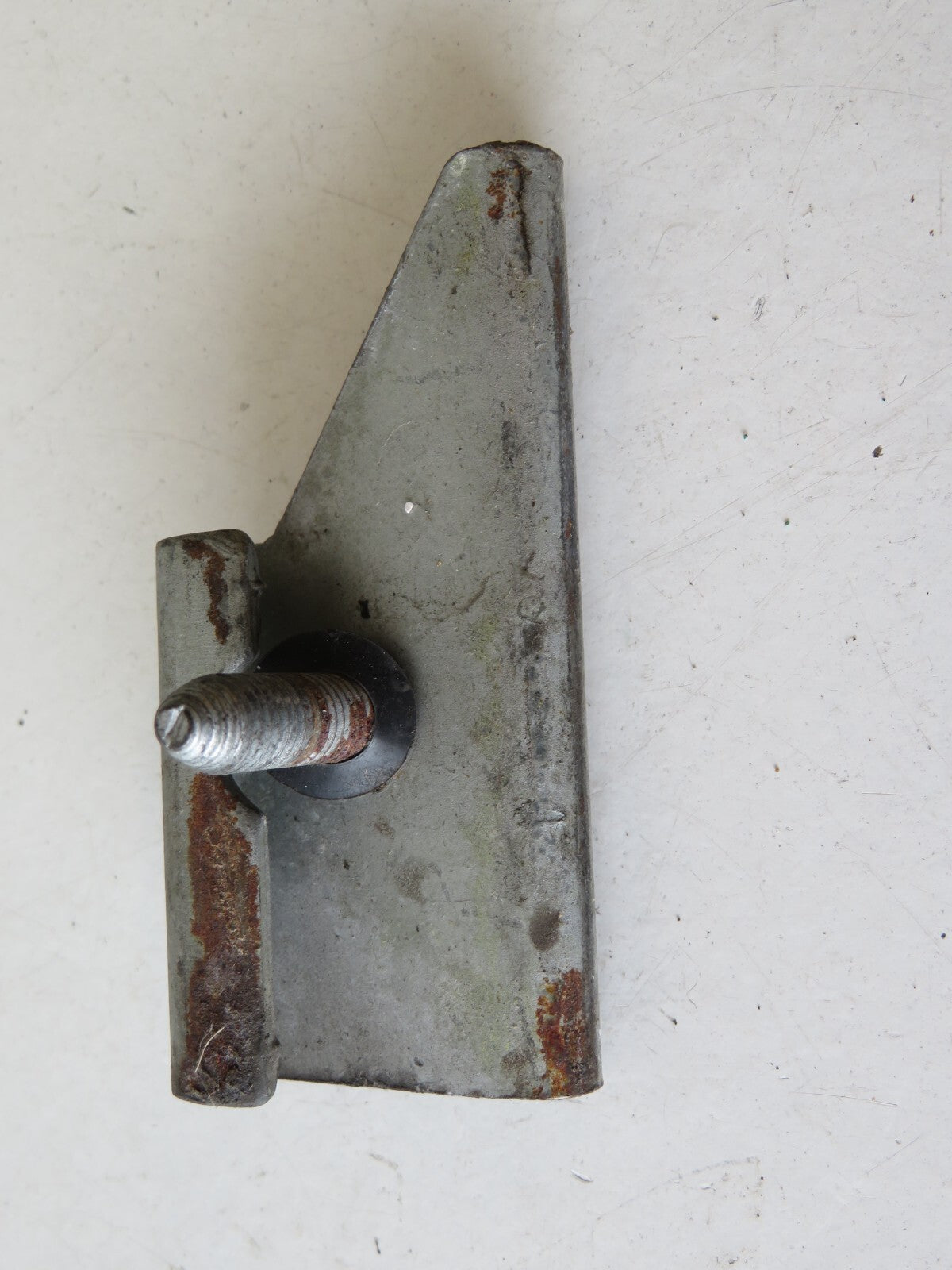 VOLKSWAGEN VW BEETLE BATTERY CLAMP 1999-2006 AMS1010